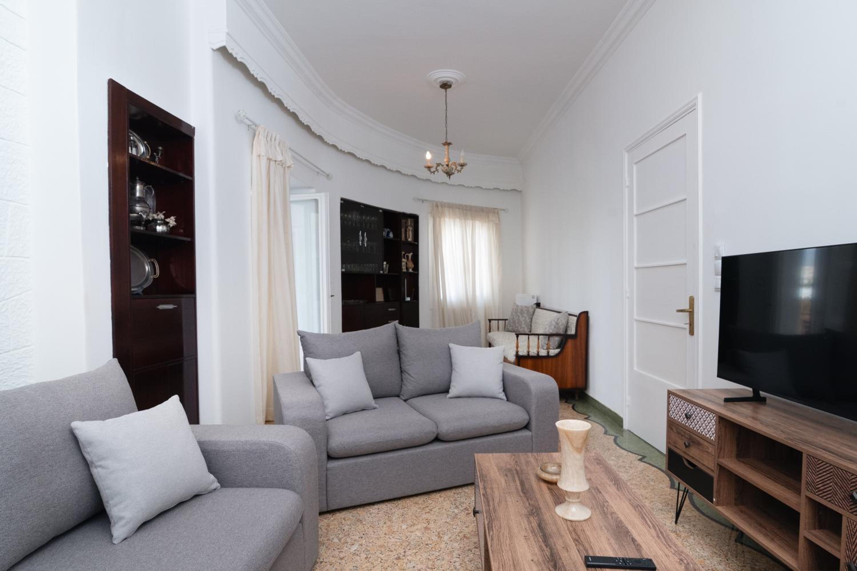 Sunrise Apartment By Athens Airport