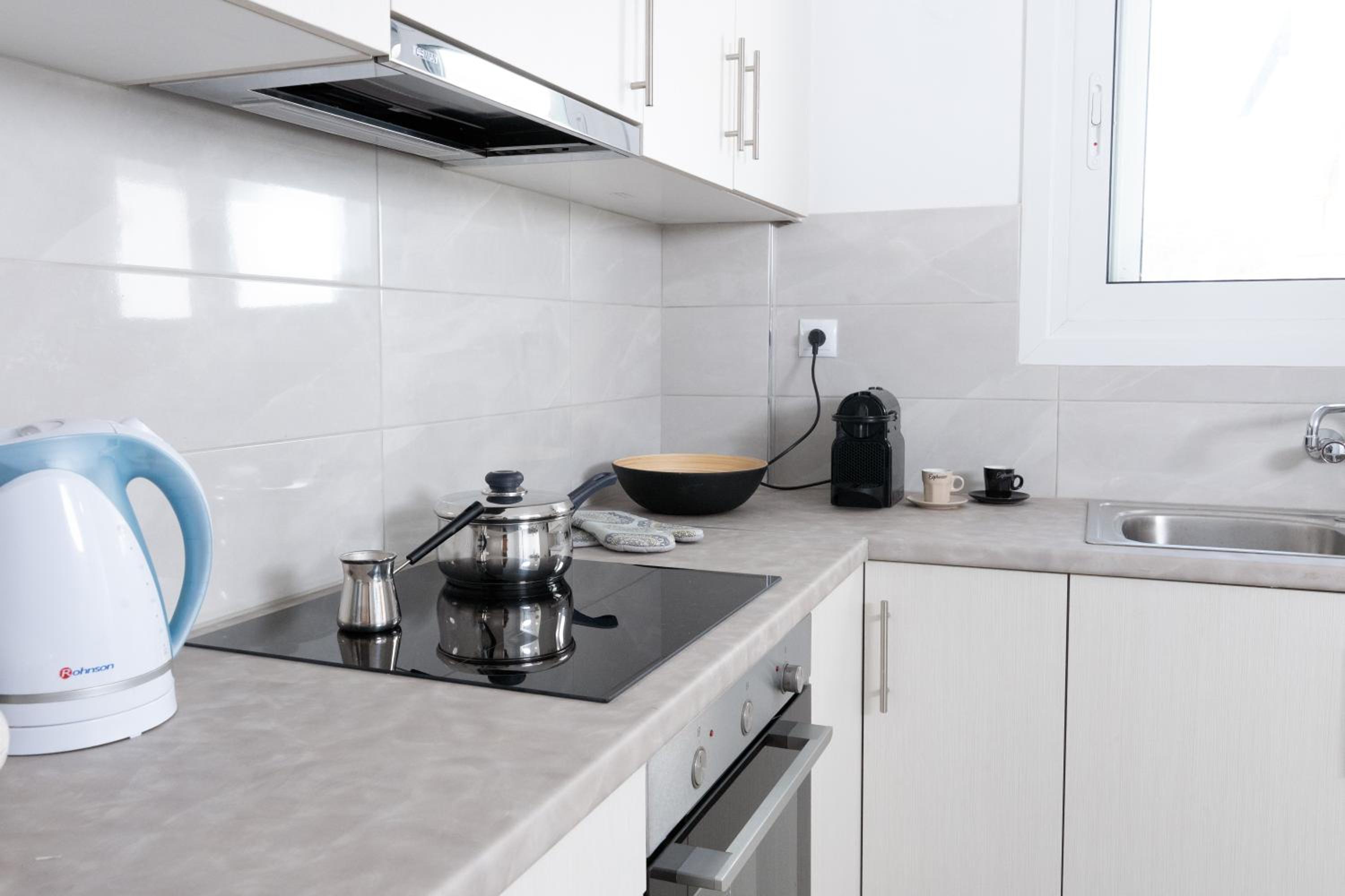 Sunrise Apartment By Athens Airport