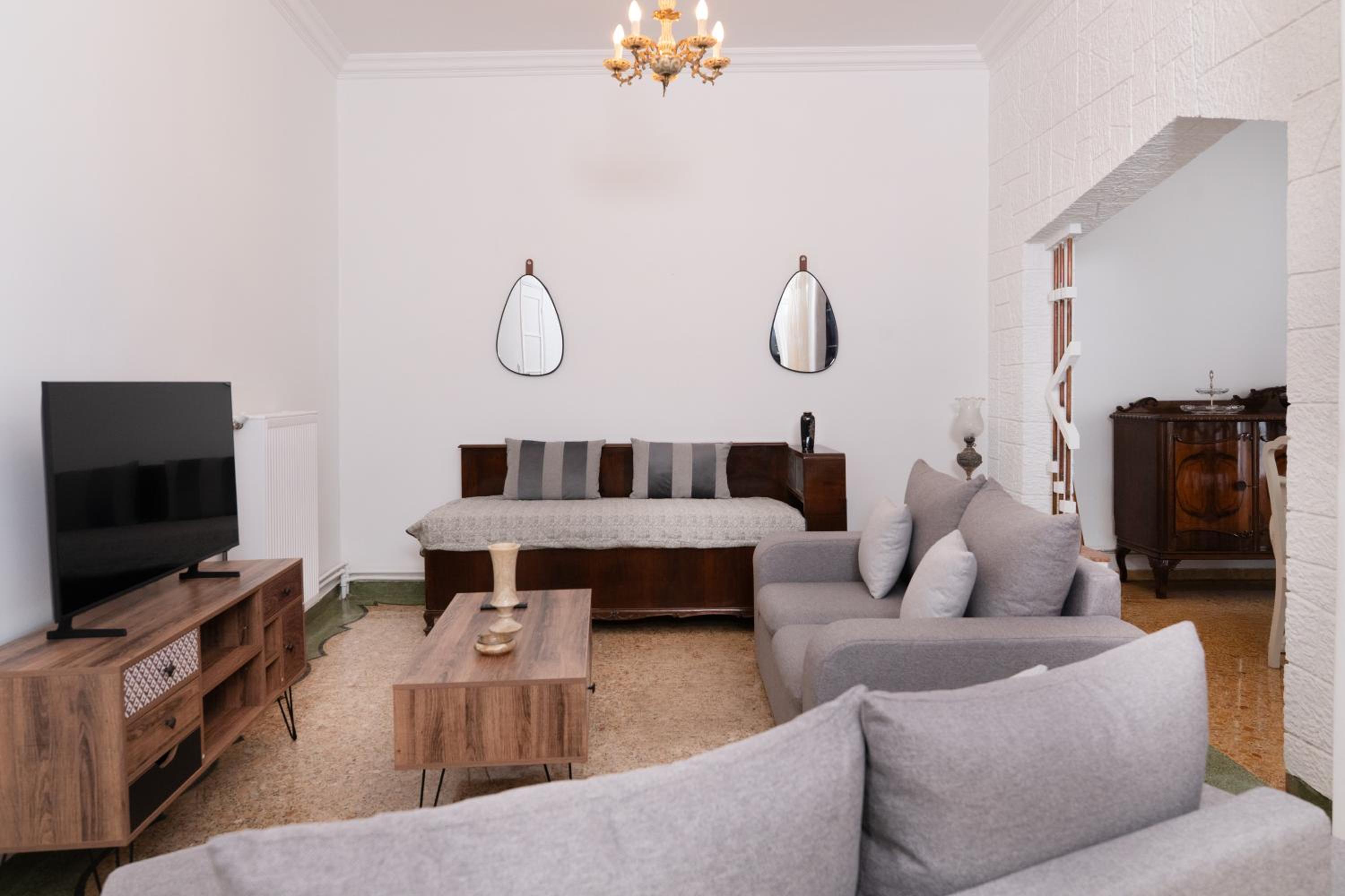 Sunrise Apartment By Athens Airport