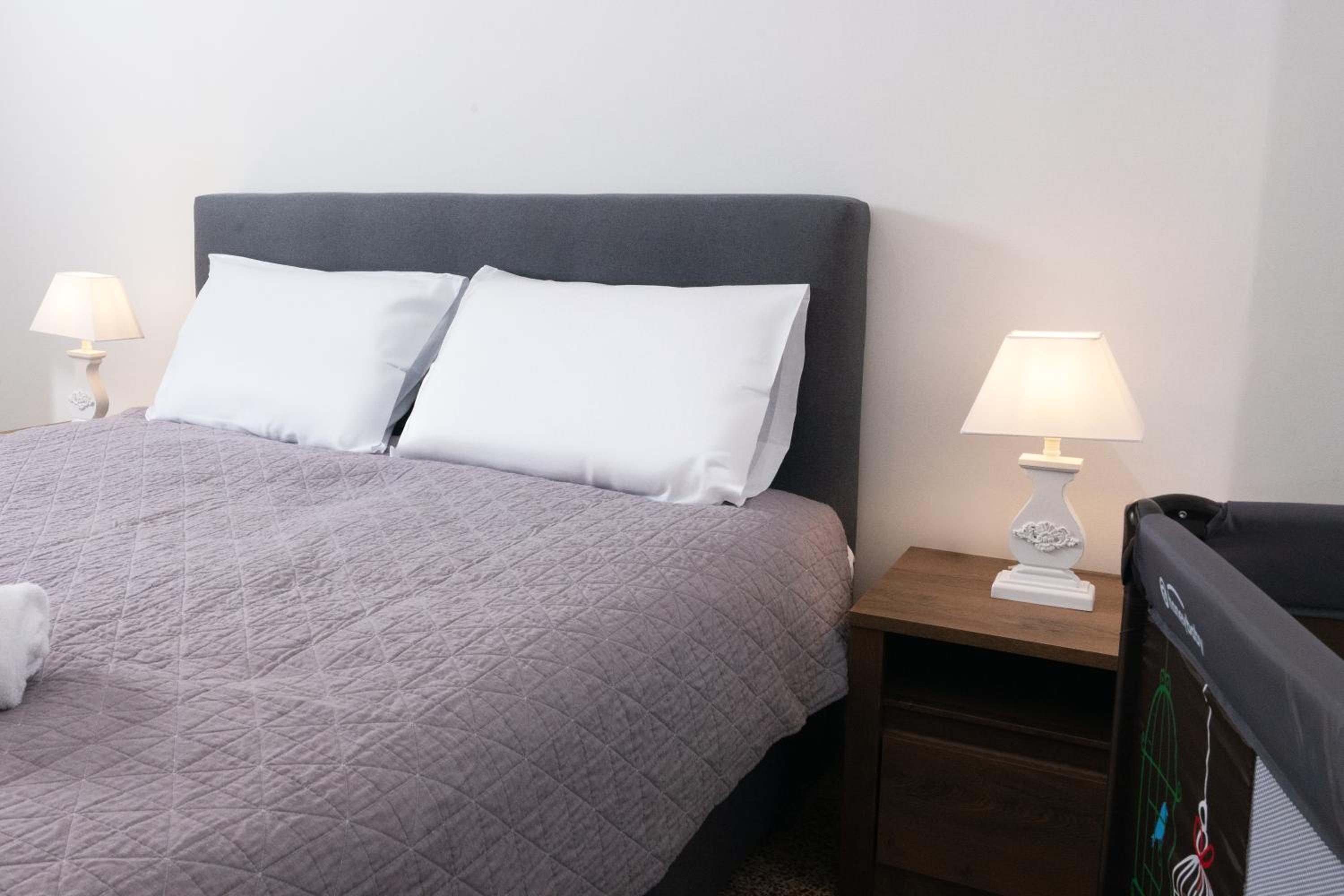 Sunrise Apartment By Athens Airport
