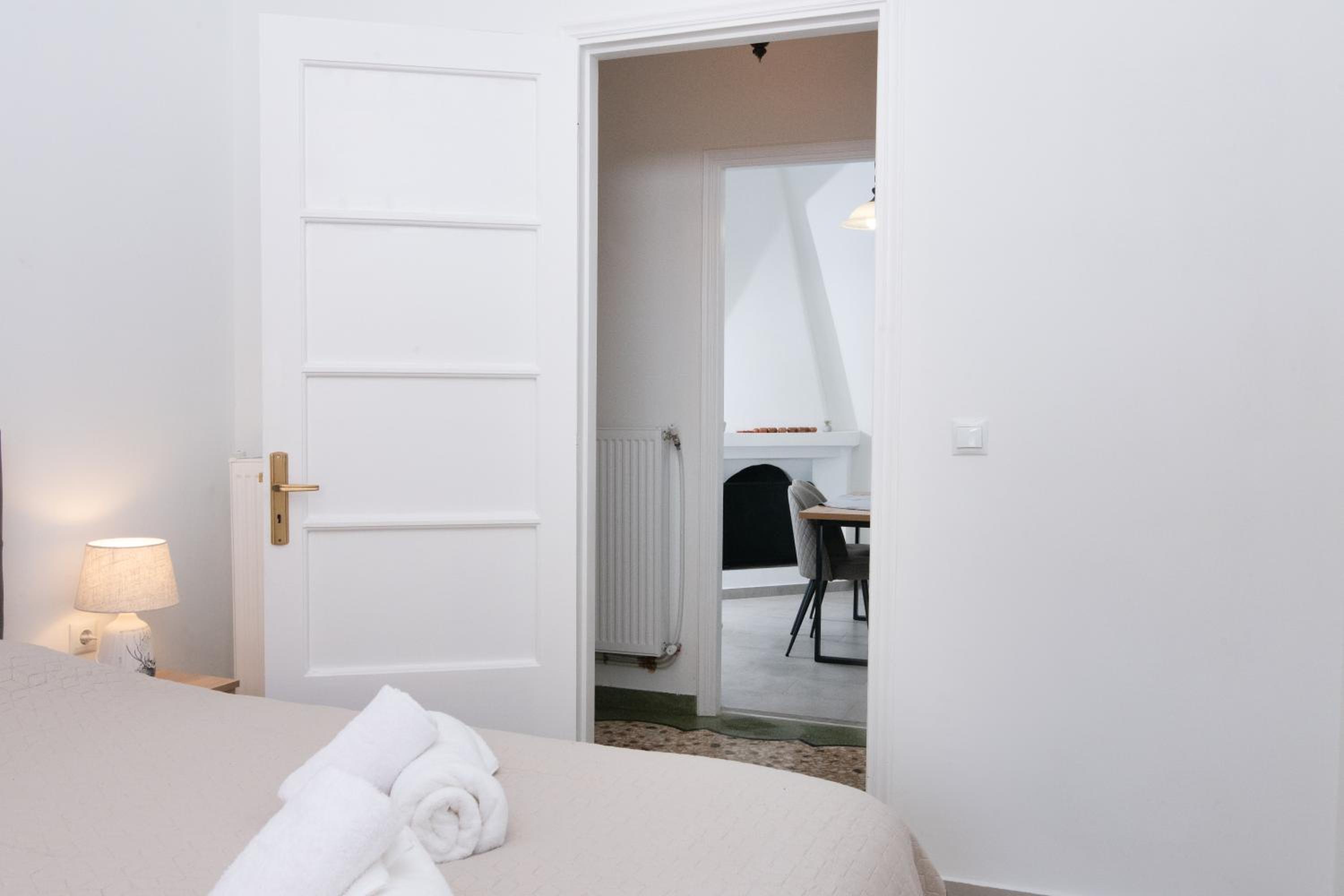 Sunrise Apartment By Athens Airport