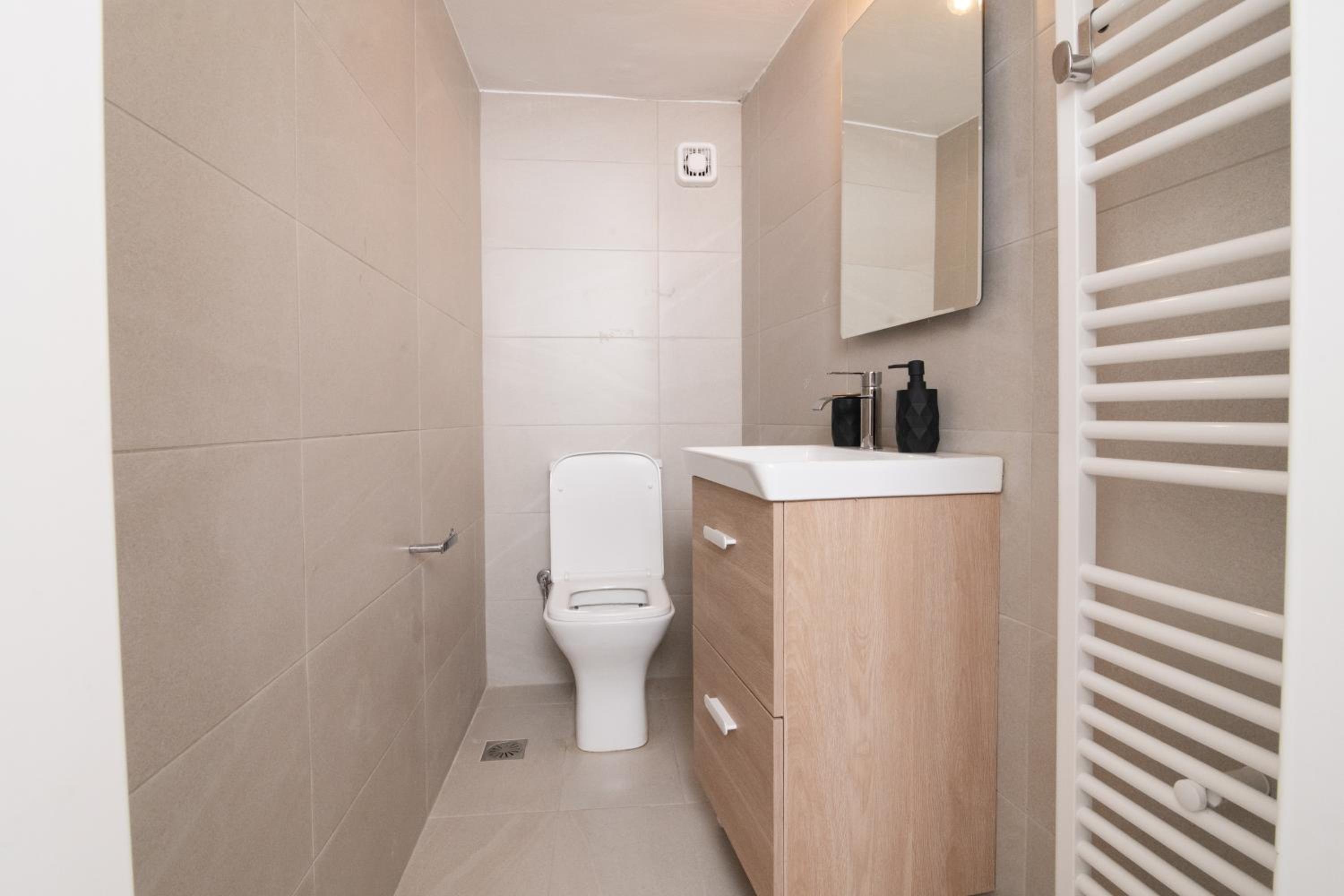 Sunrise Apartment By Athens Airport