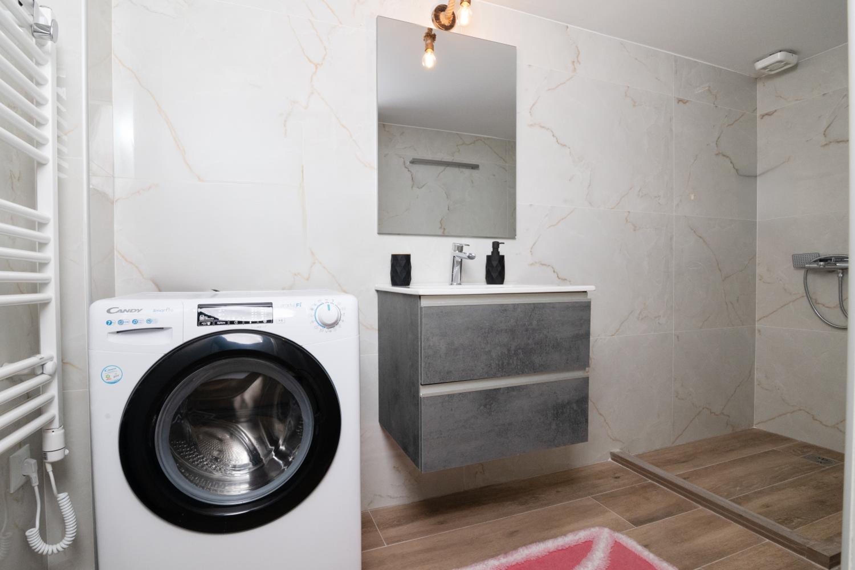 Sunrise Apartment By Athens Airport