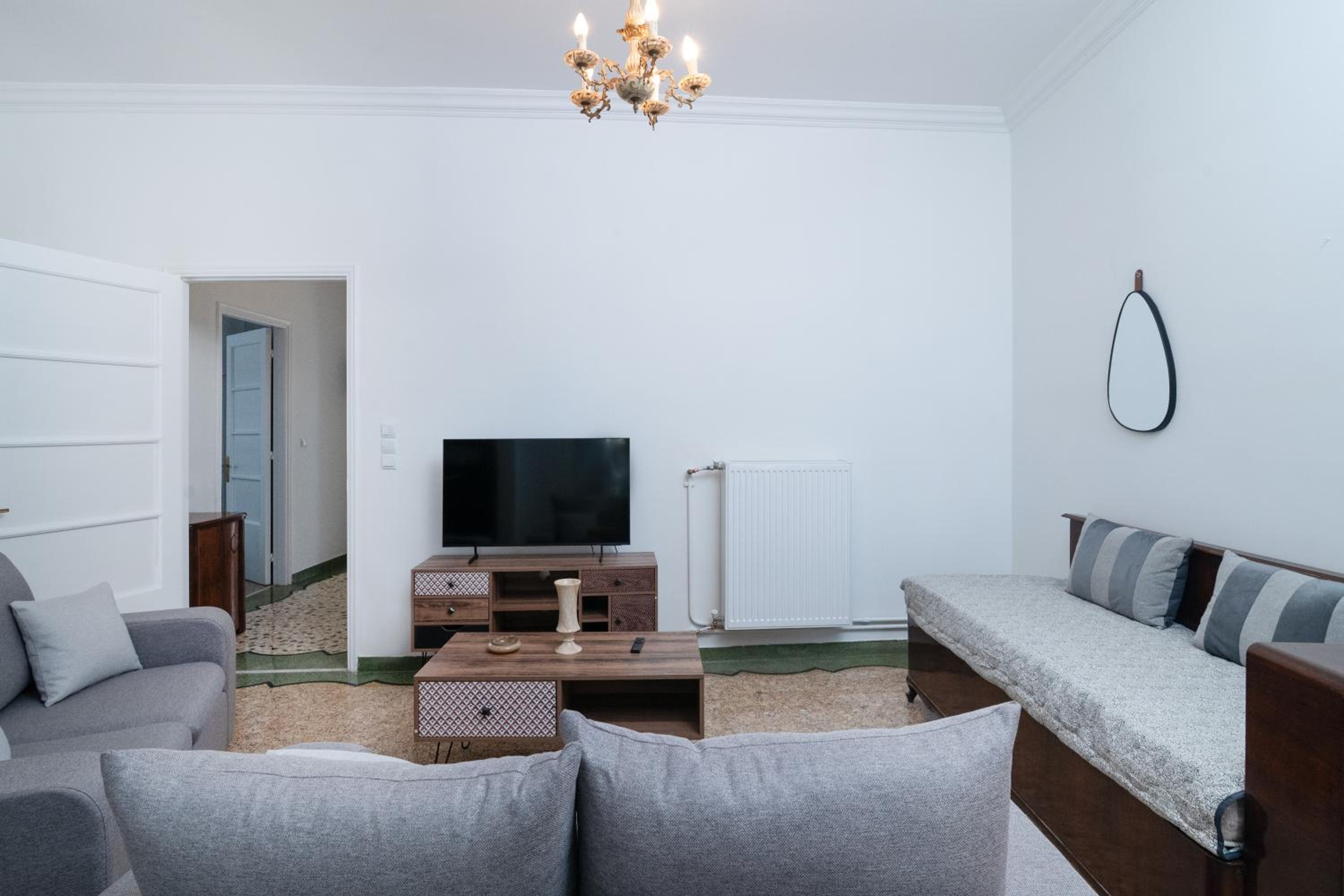Sunrise Apartment By Athens Airport