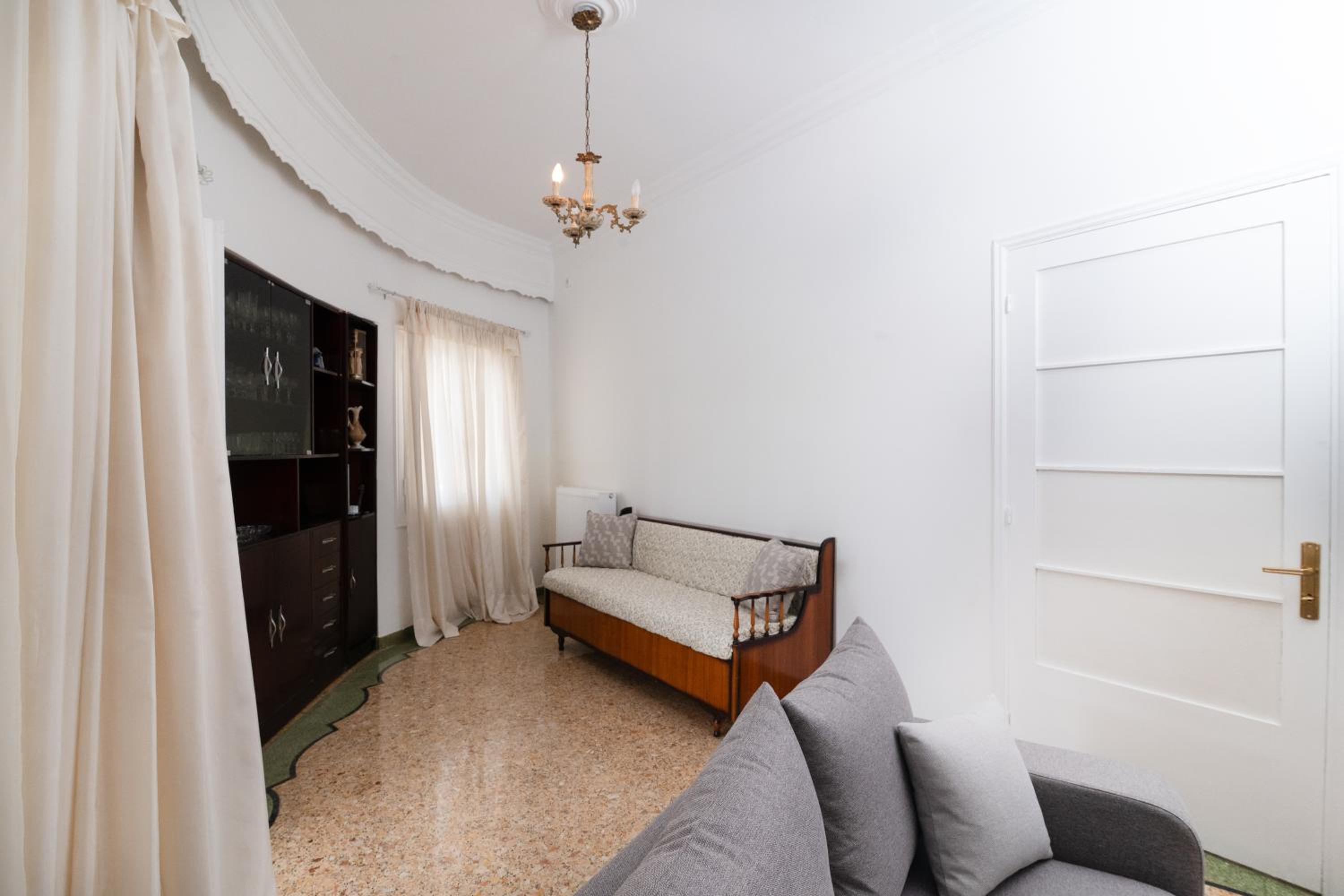 Sunrise Apartment By Athens Airport