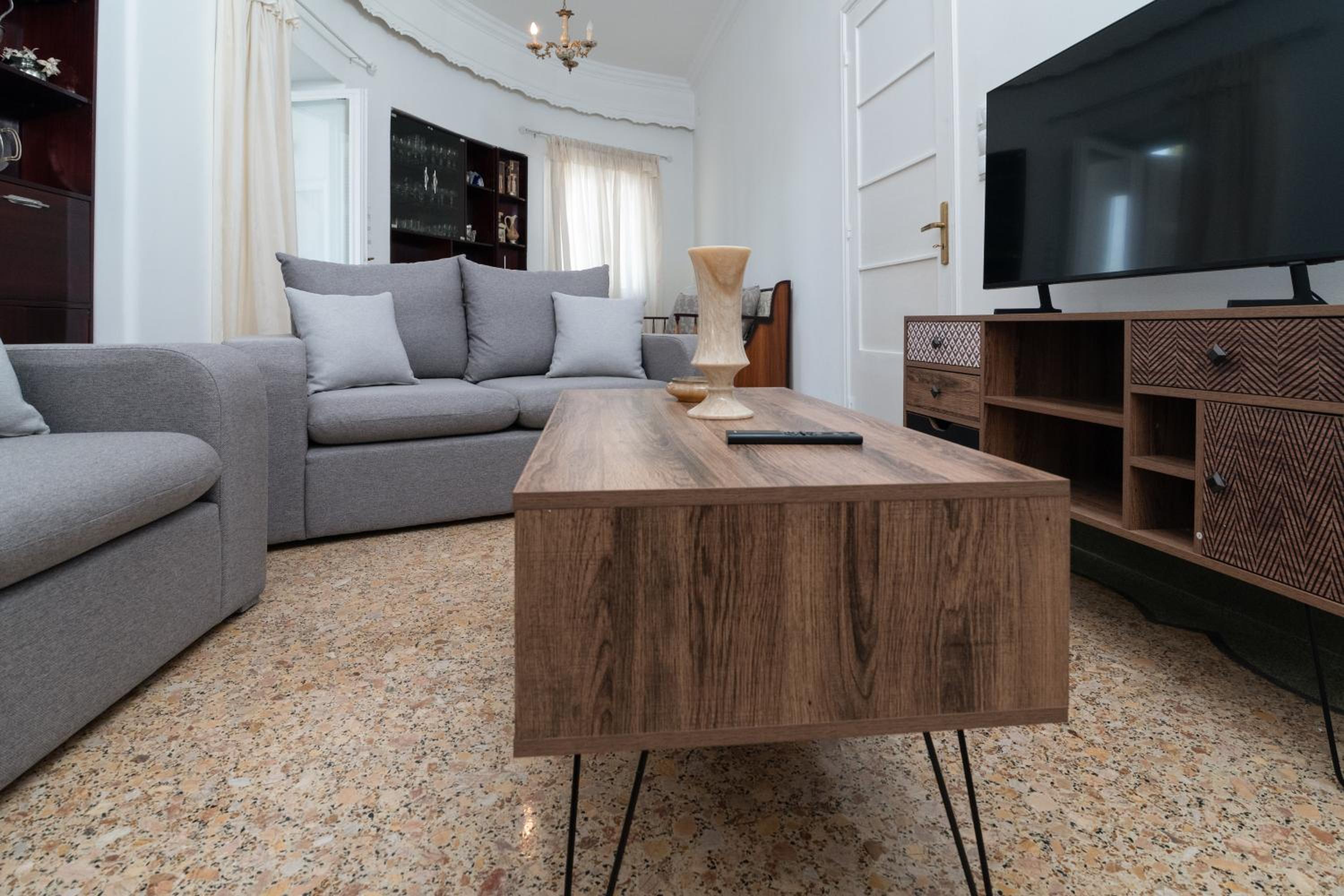 Sunrise Apartment By Athens Airport