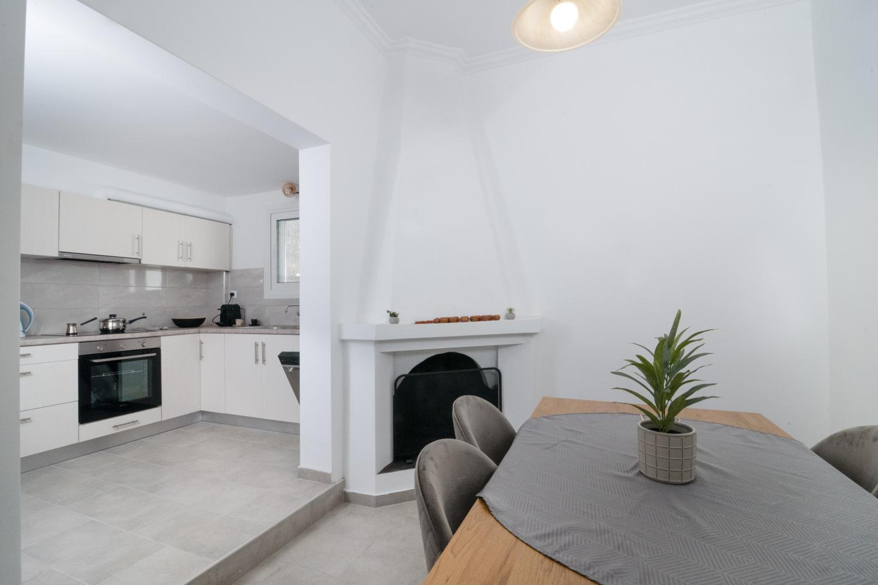 Sunrise Apartment By Athens Airport
