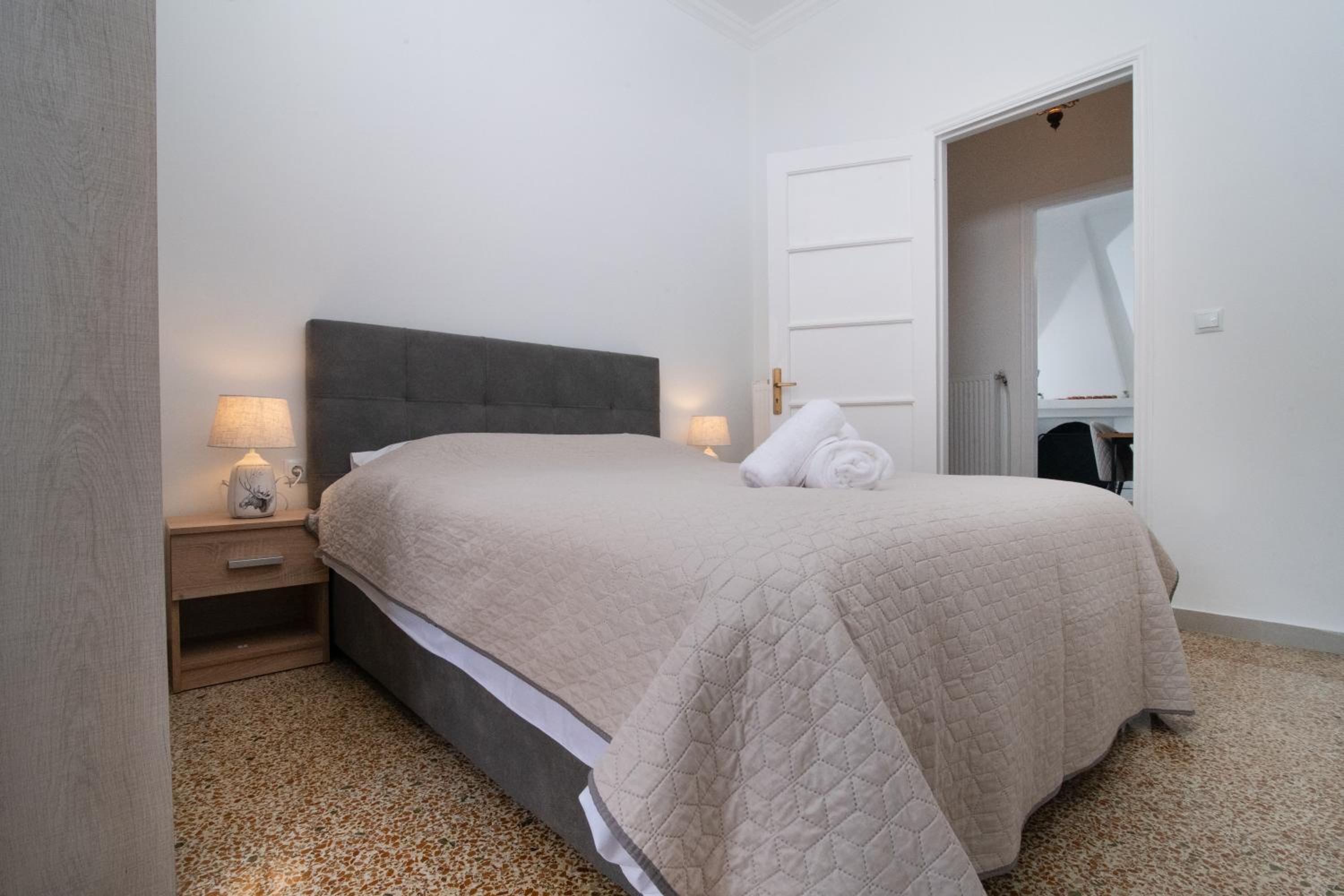 Sunrise Apartment By Athens Airport
