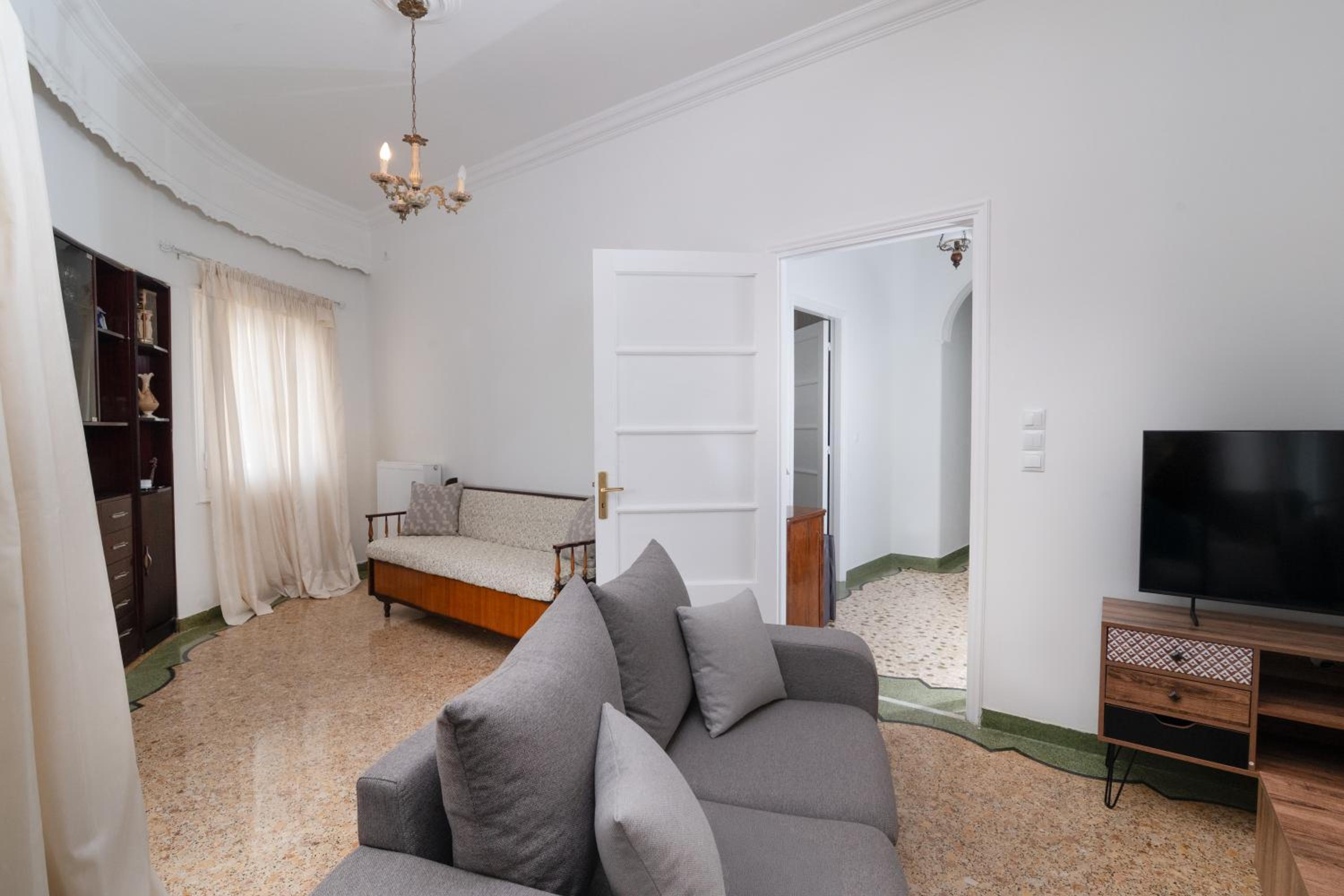 Sunrise Apartment By Athens Airport