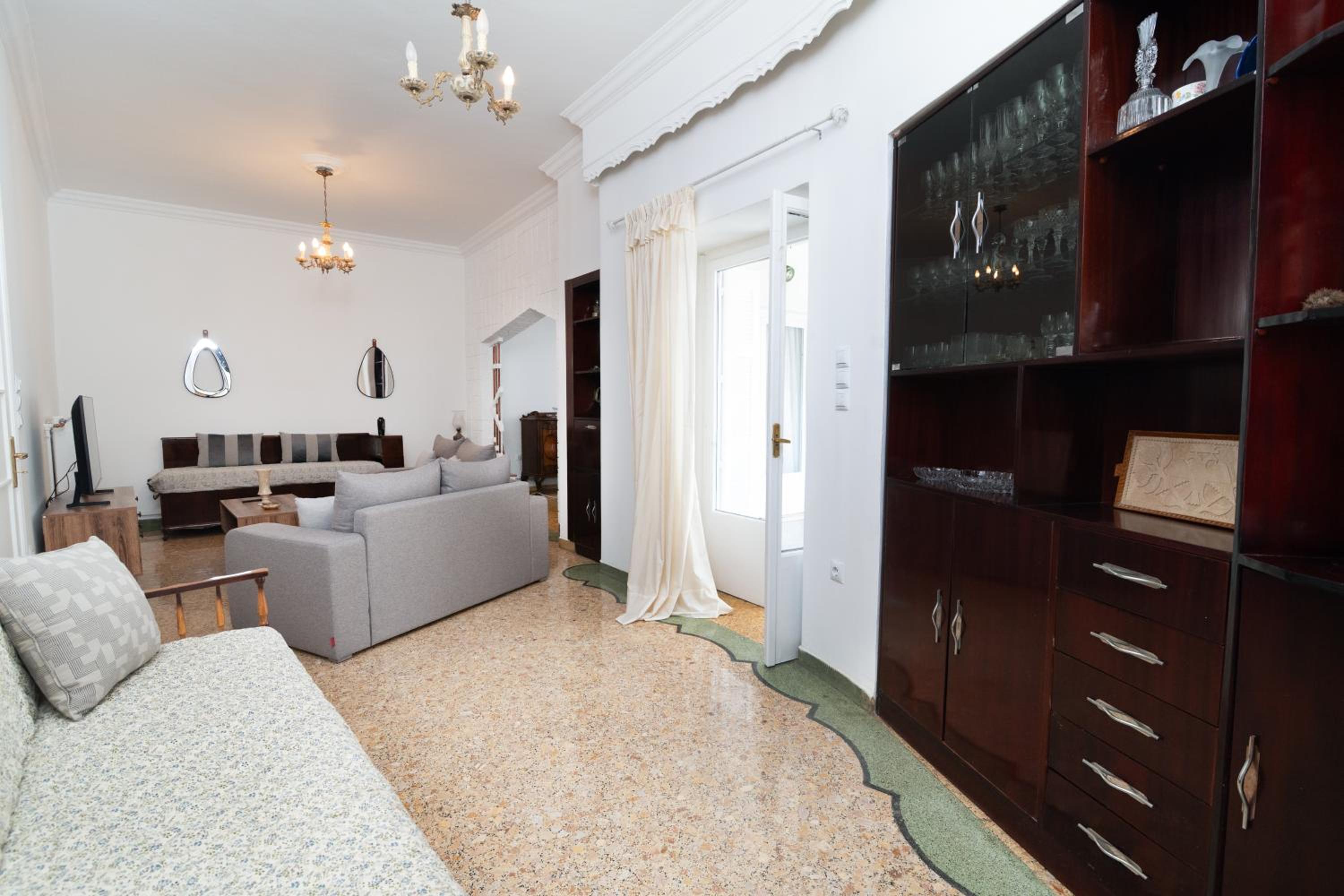 Sunrise Apartment By Athens Airport