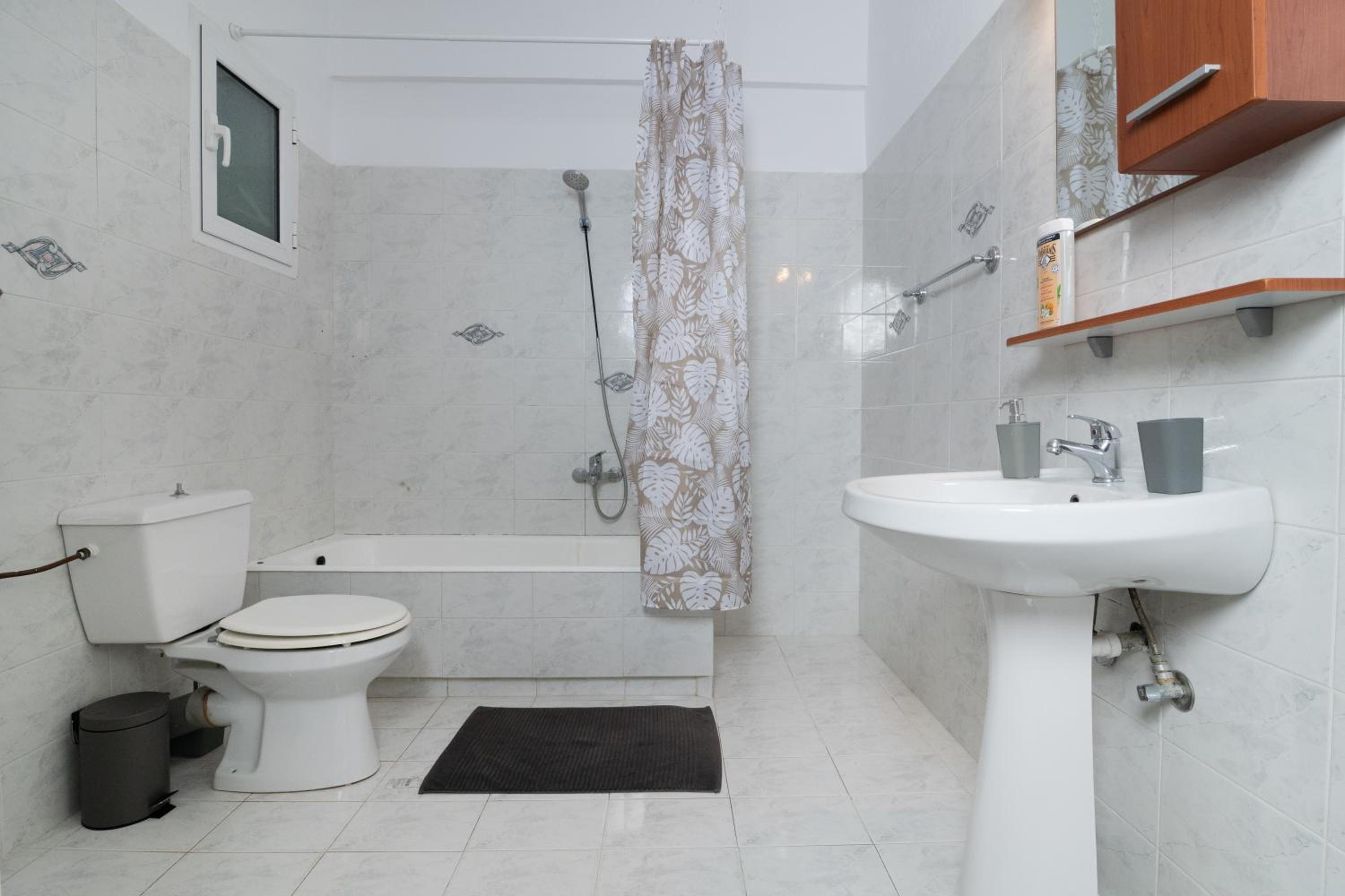 The Sunrise Apartment By Athens Airport 1