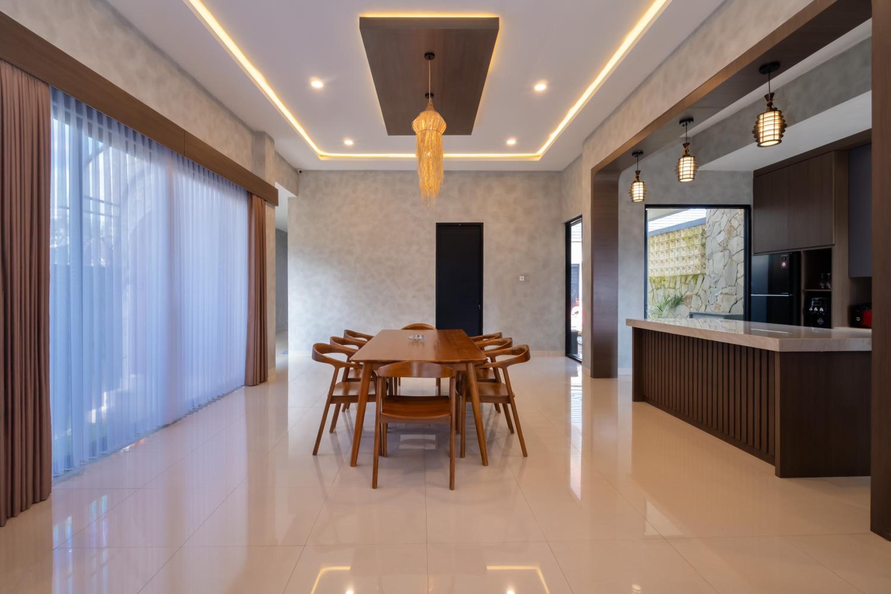 Odetta Villa Puncak - Kolam Renang Private