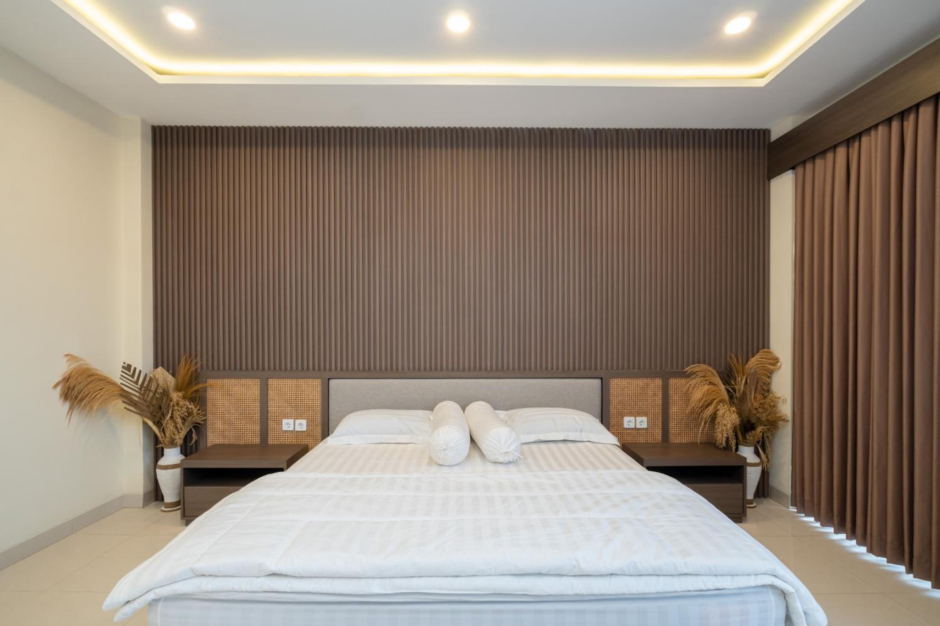 Odetta Villa Puncak - Kolam Renang Private