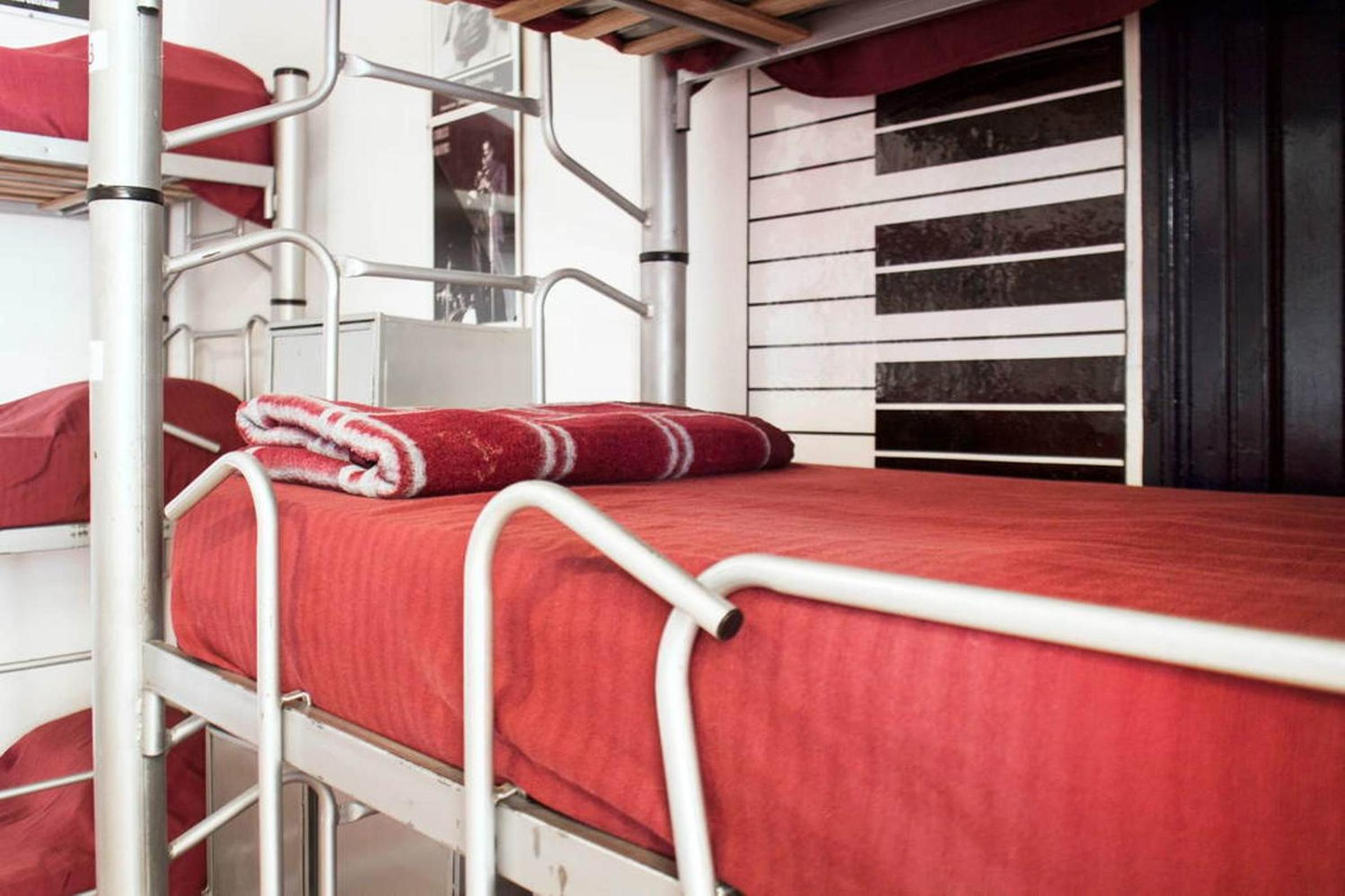 Play Hostel Soho - Image 3