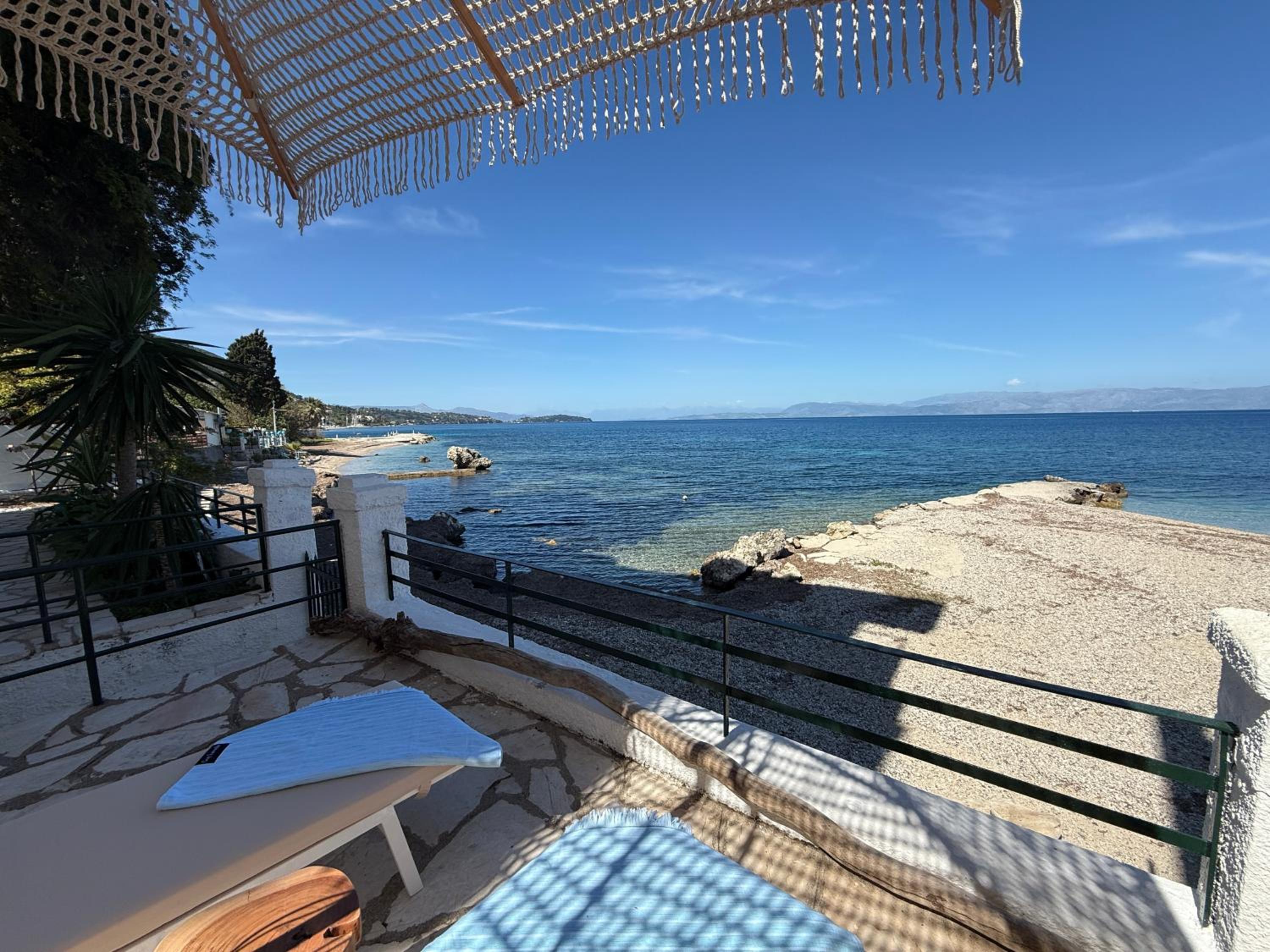 Fronte Mare Suite - Sea Front Luxury Suite With Private Beach Patio