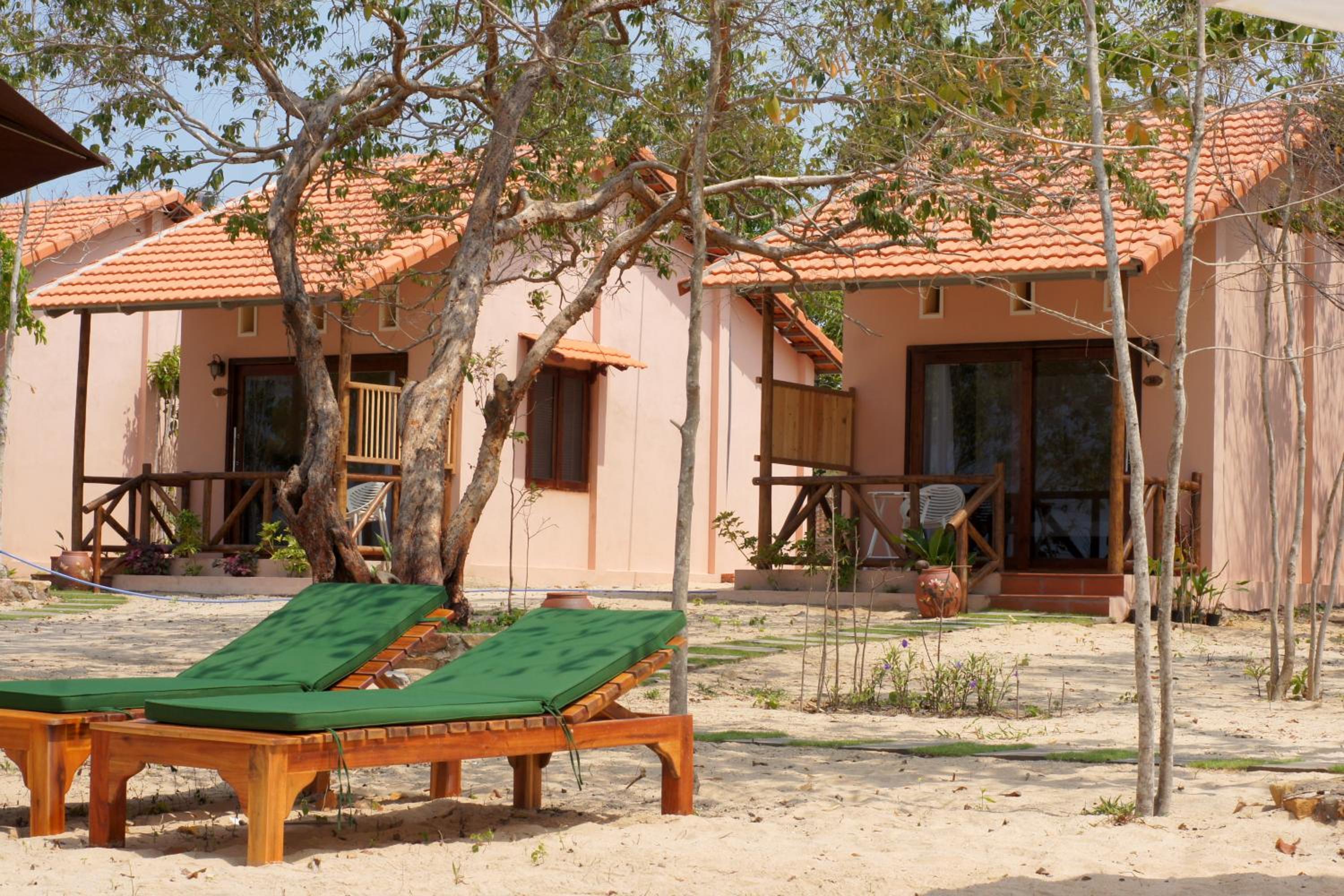 Gold Sand Beach Bungalow