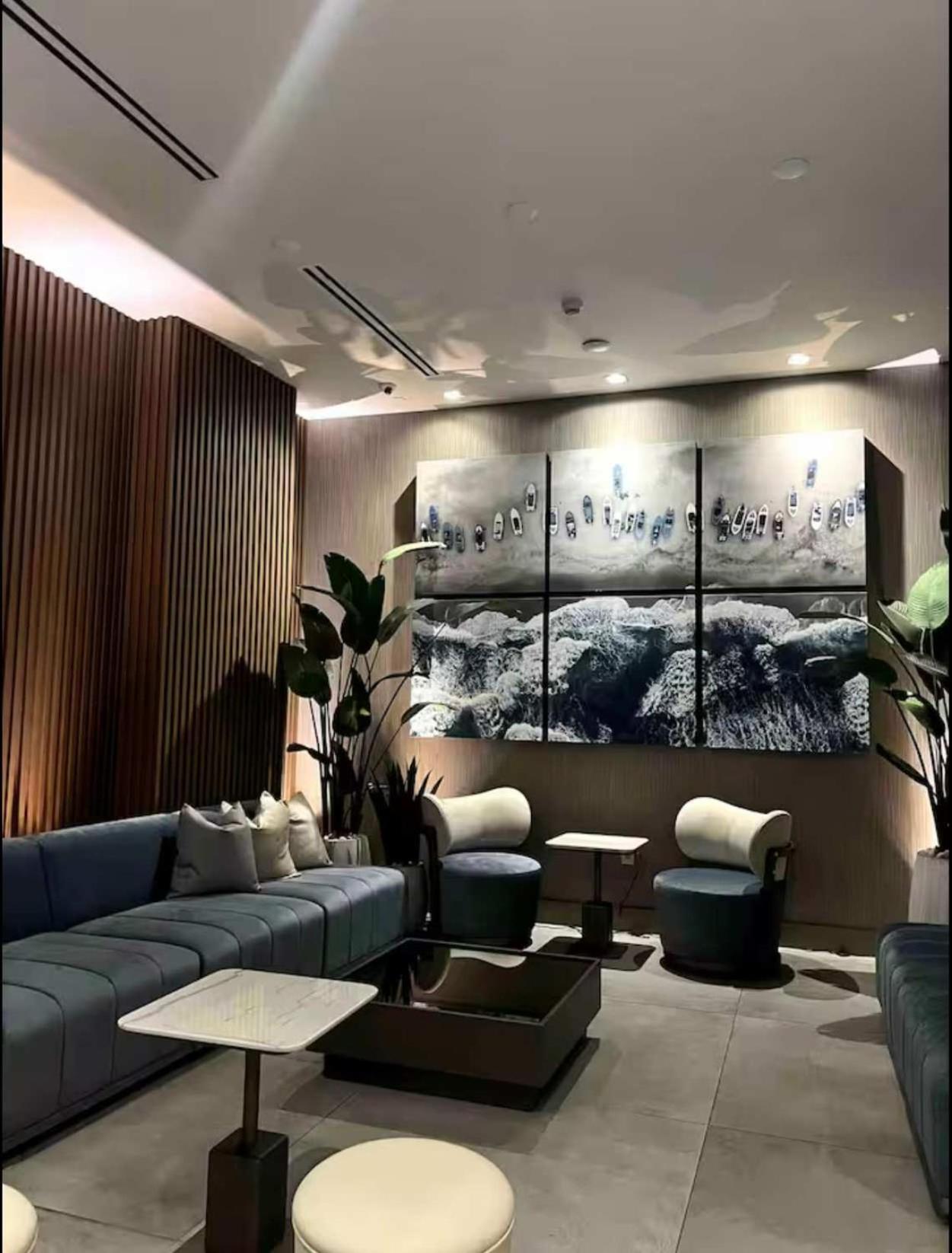 Modern Brickell Luxe Apartment by Palermo Home Miami