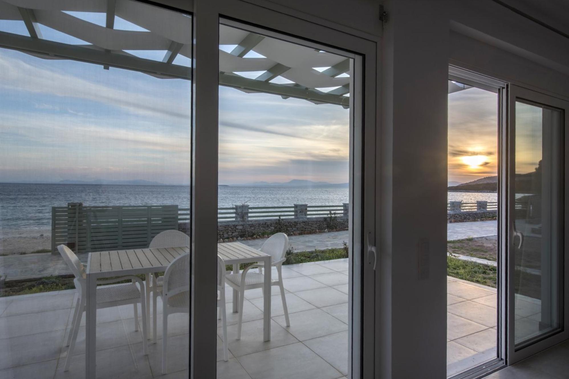 Sea Reflections Nimborio Beachfront Houses