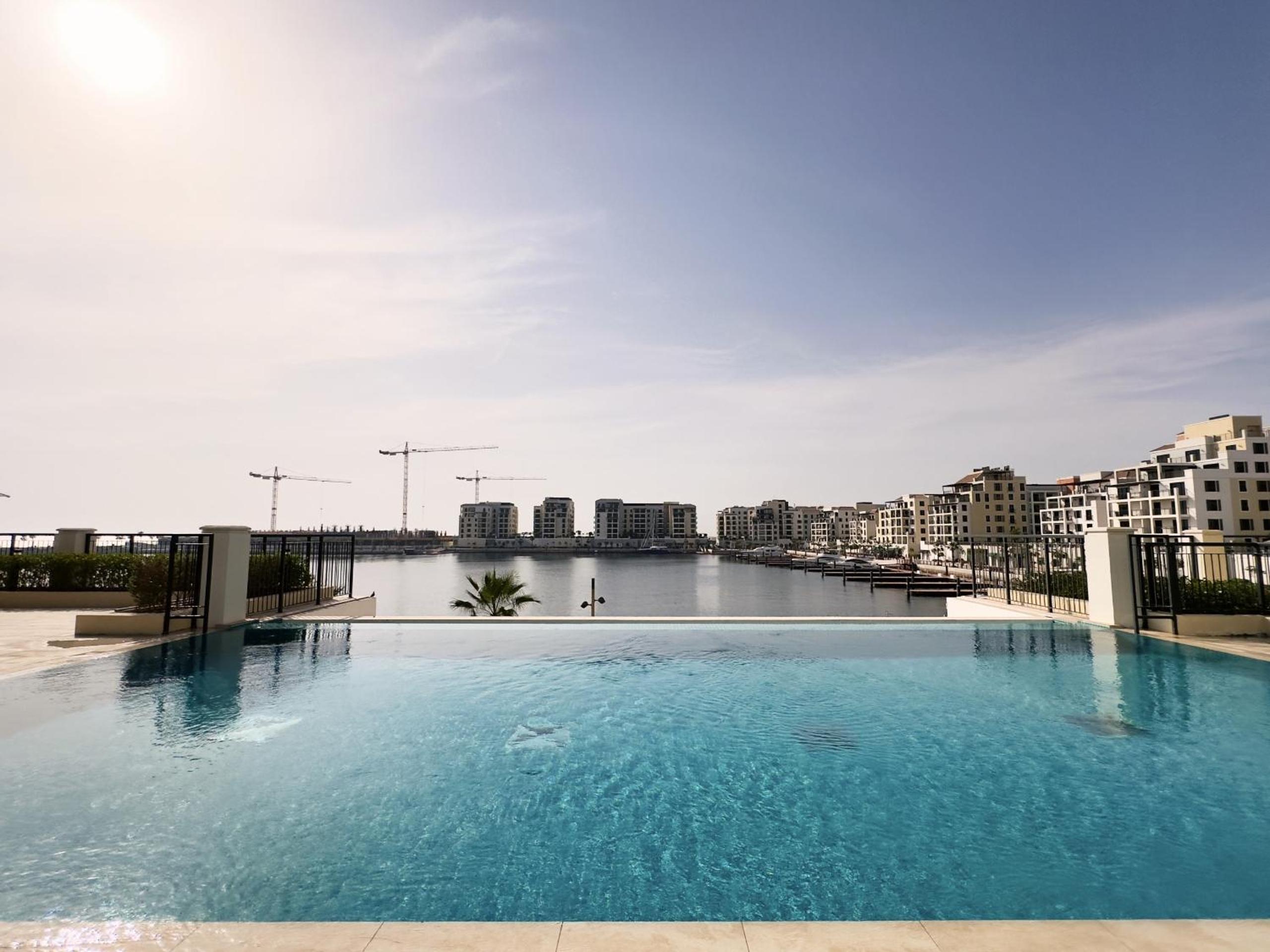 La Sirene 1, Port De La Mer - Mint Stay