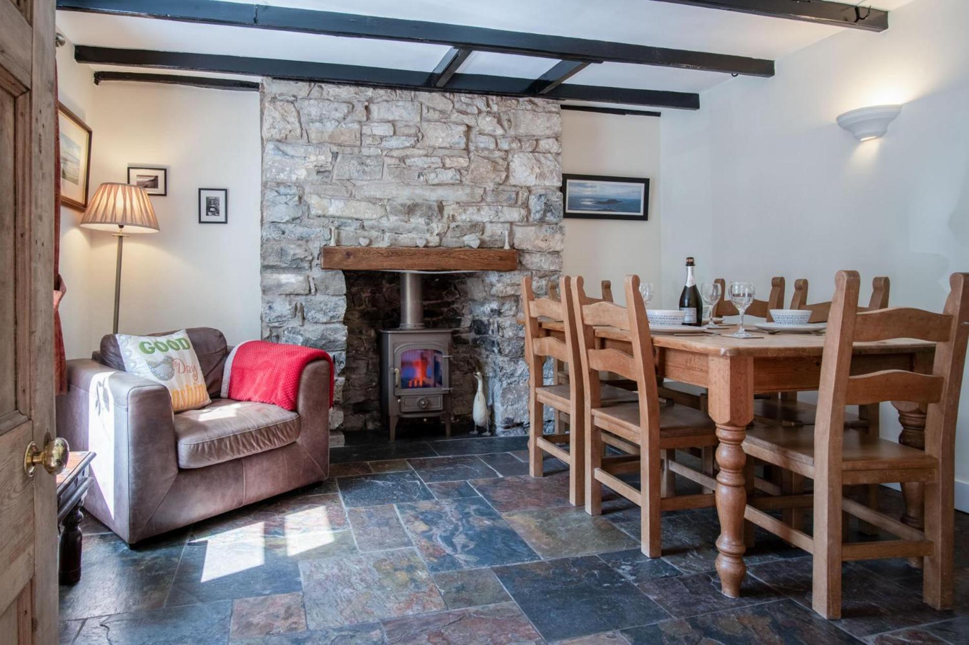 Rose Cottage - 3 Bedroom Cottage - Parkmill