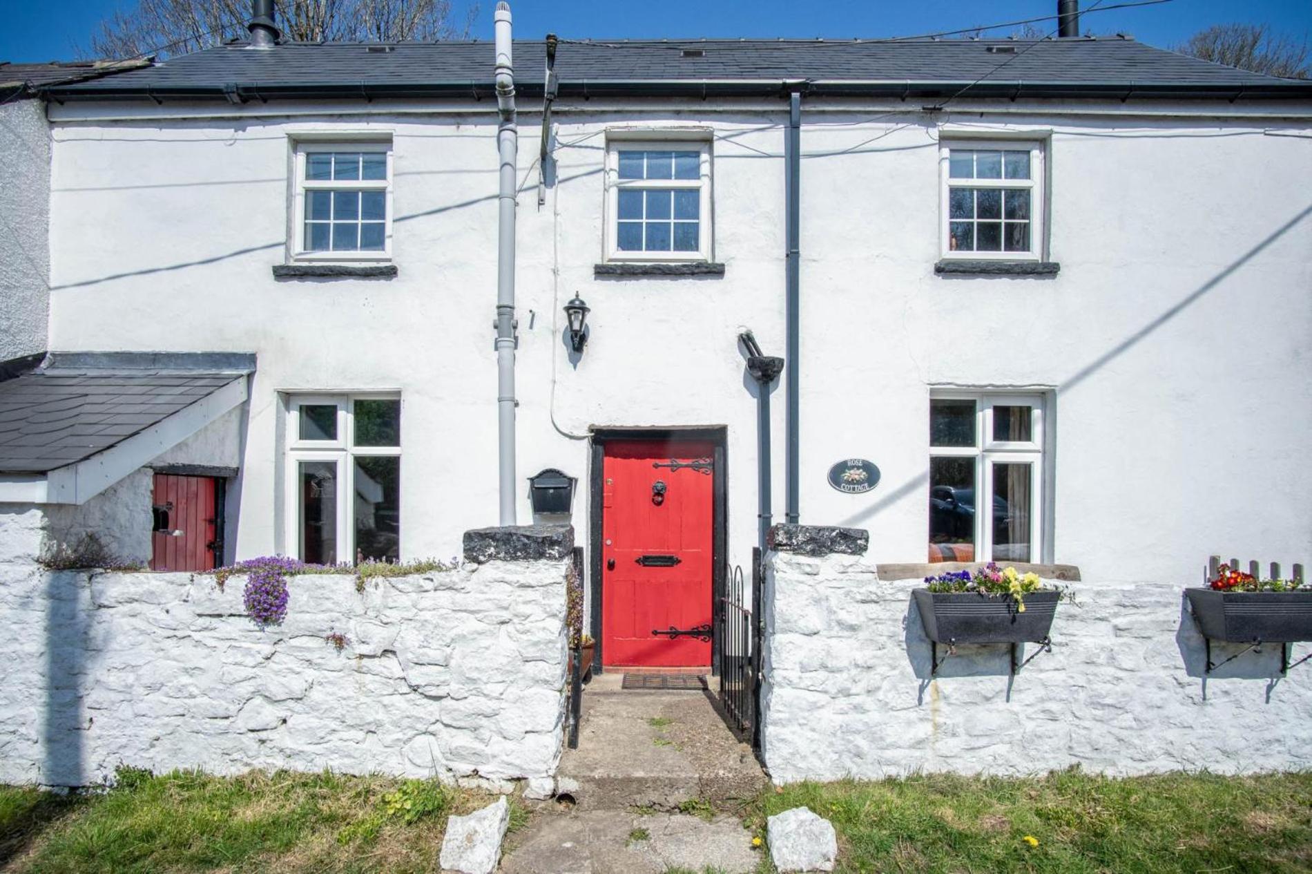 Rose Cottage - 3 Bedroom Cottage - Parkmill