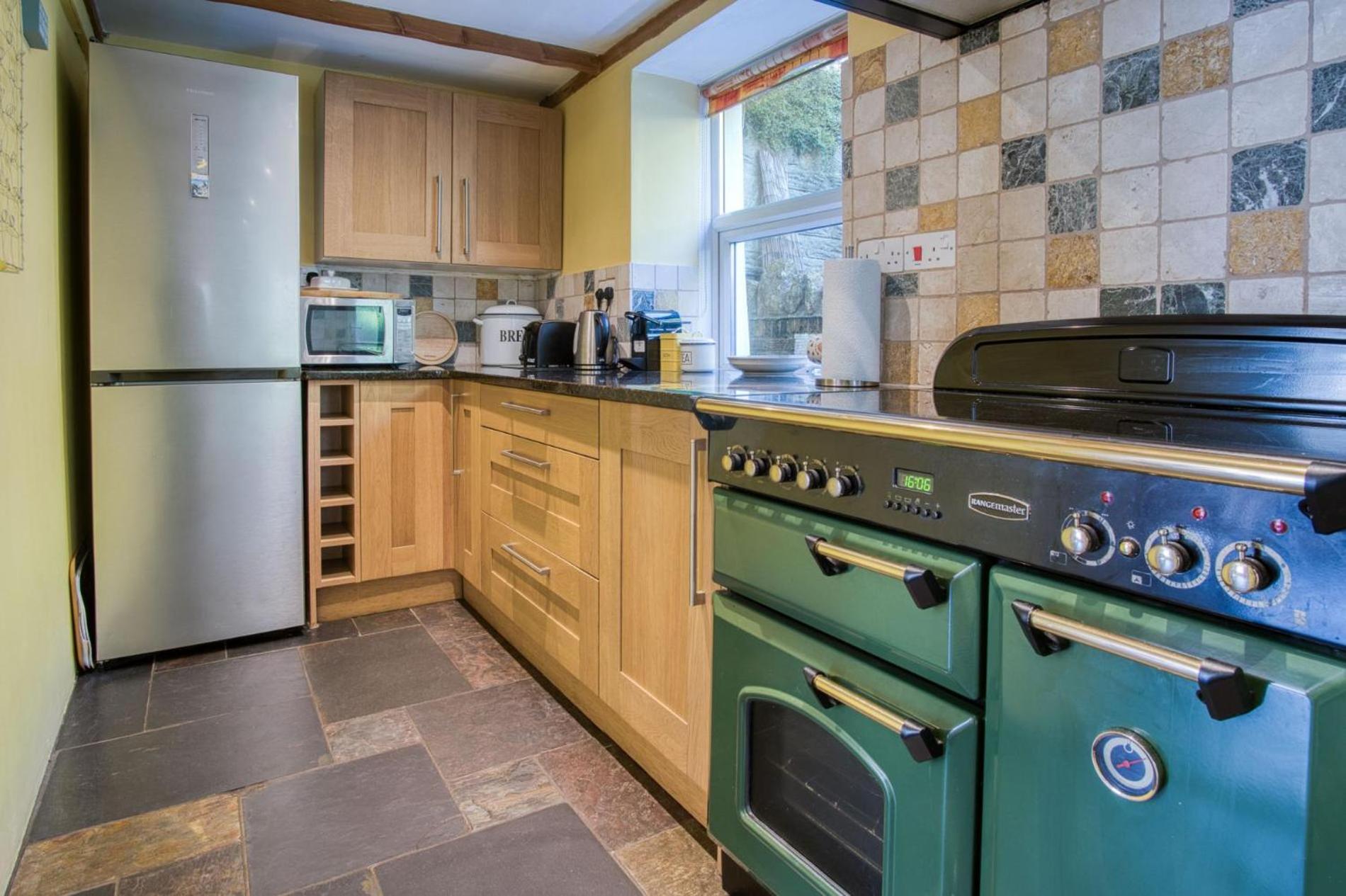 Rose Cottage - 3 Bedroom Cottage - Parkmill
