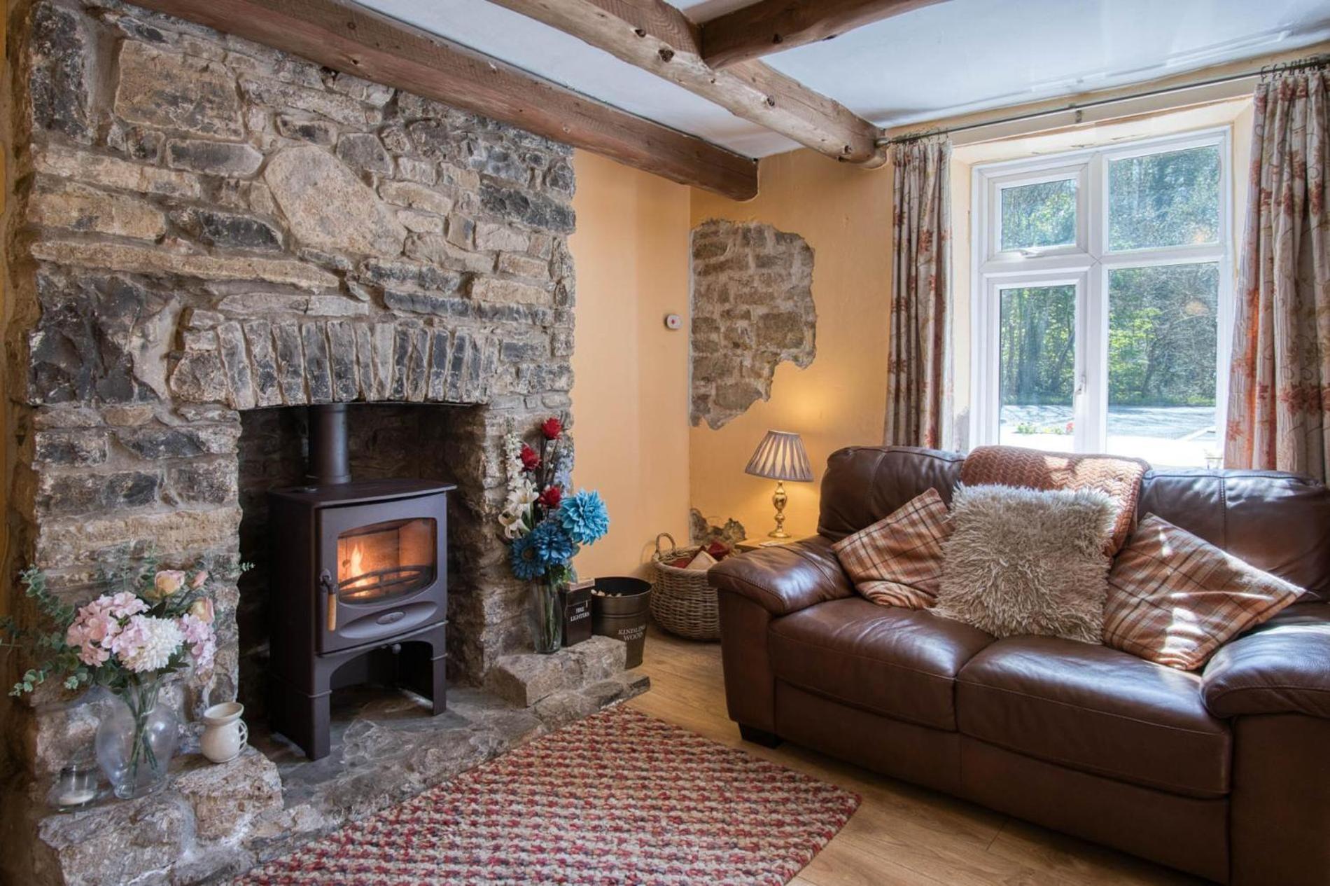 Rose Cottage - 3 Bedroom Cottage - Parkmill