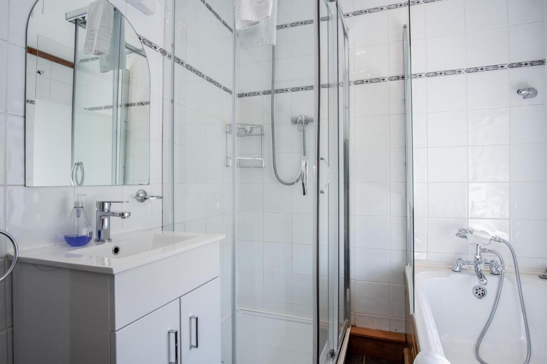 Rose Cottage - 3 Bedroom Cottage - Parkmill