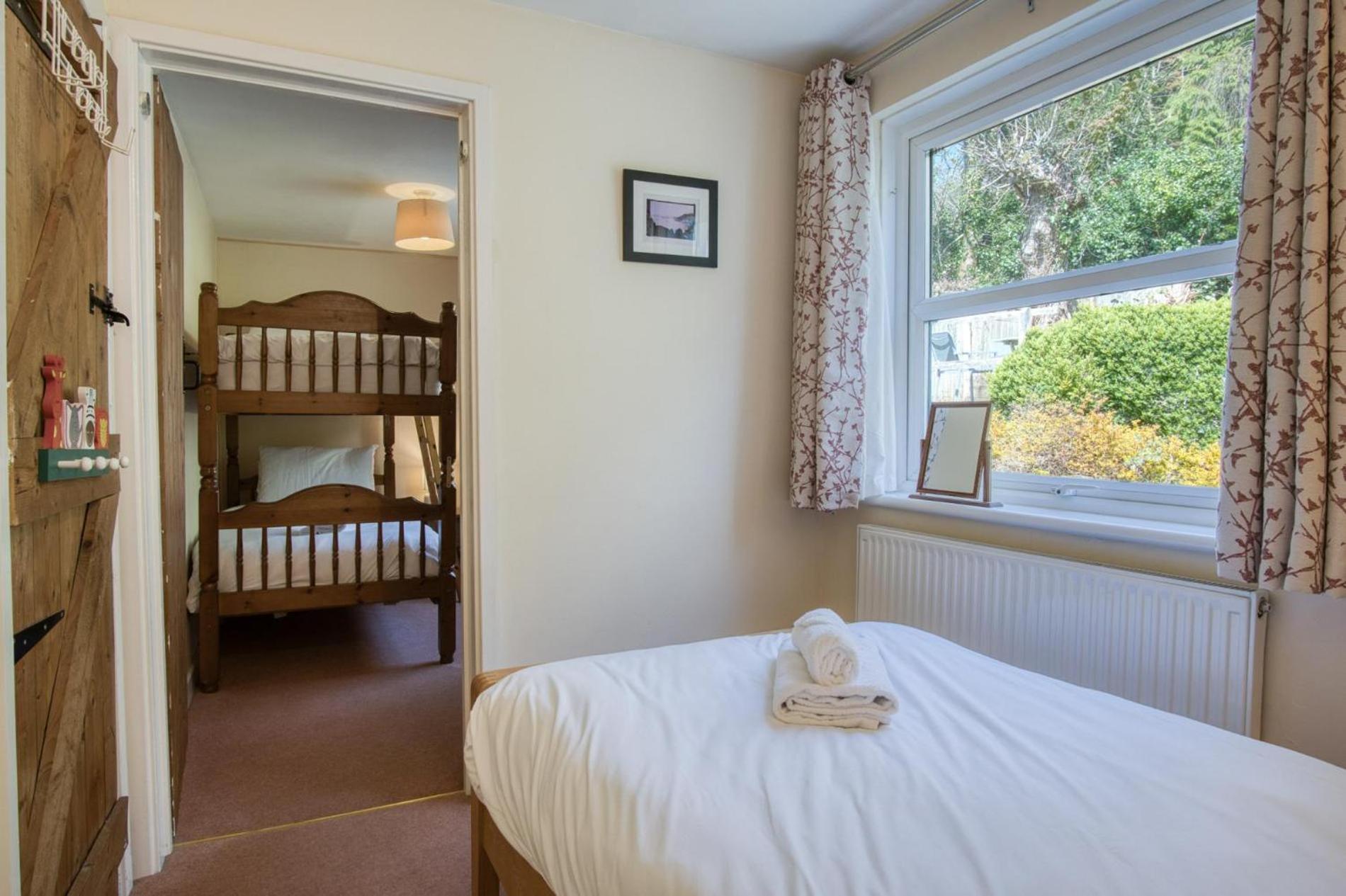 Rose Cottage - 3 Bedroom Cottage - Parkmill