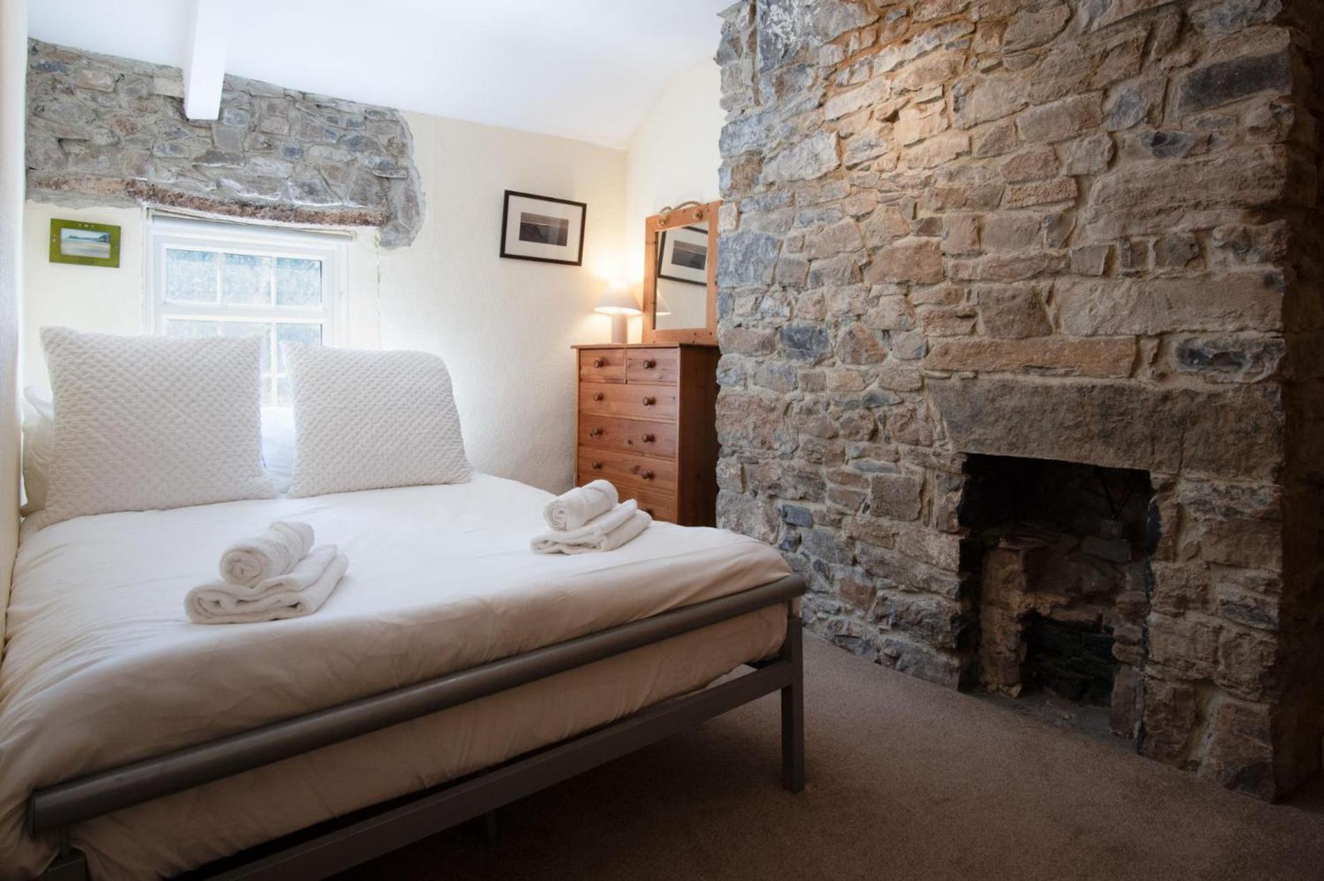 Rose Cottage - 3 Bedroom Cottage - Parkmill