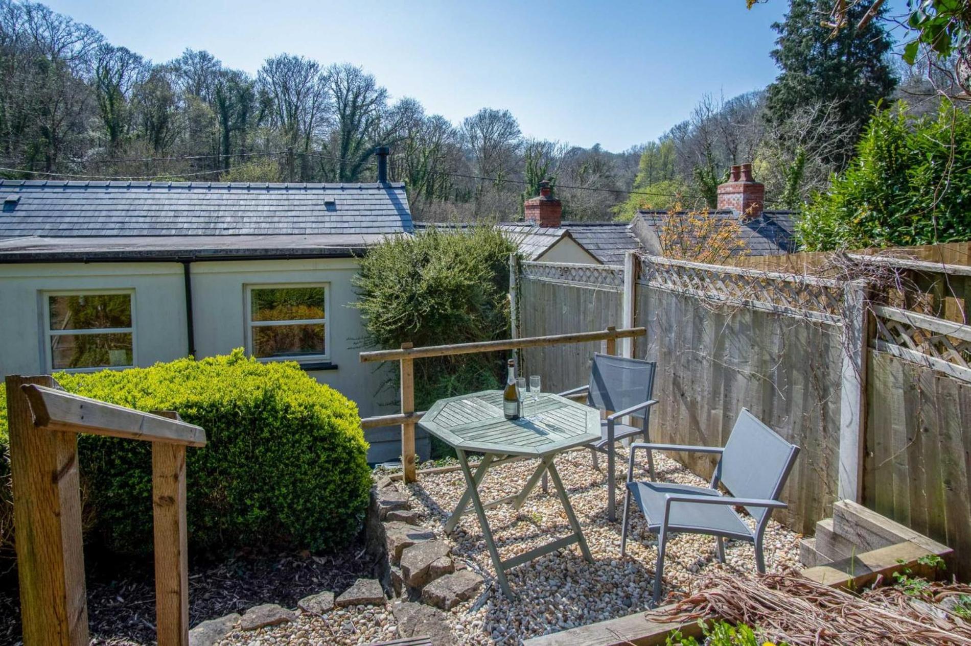 Rose Cottage - 3 Bedroom Cottage - Parkmill