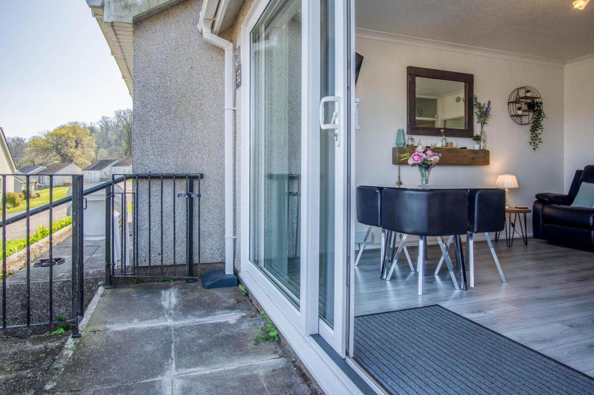Bayview 32 - 2 Bedroom Chalet - Bayview Oxwich