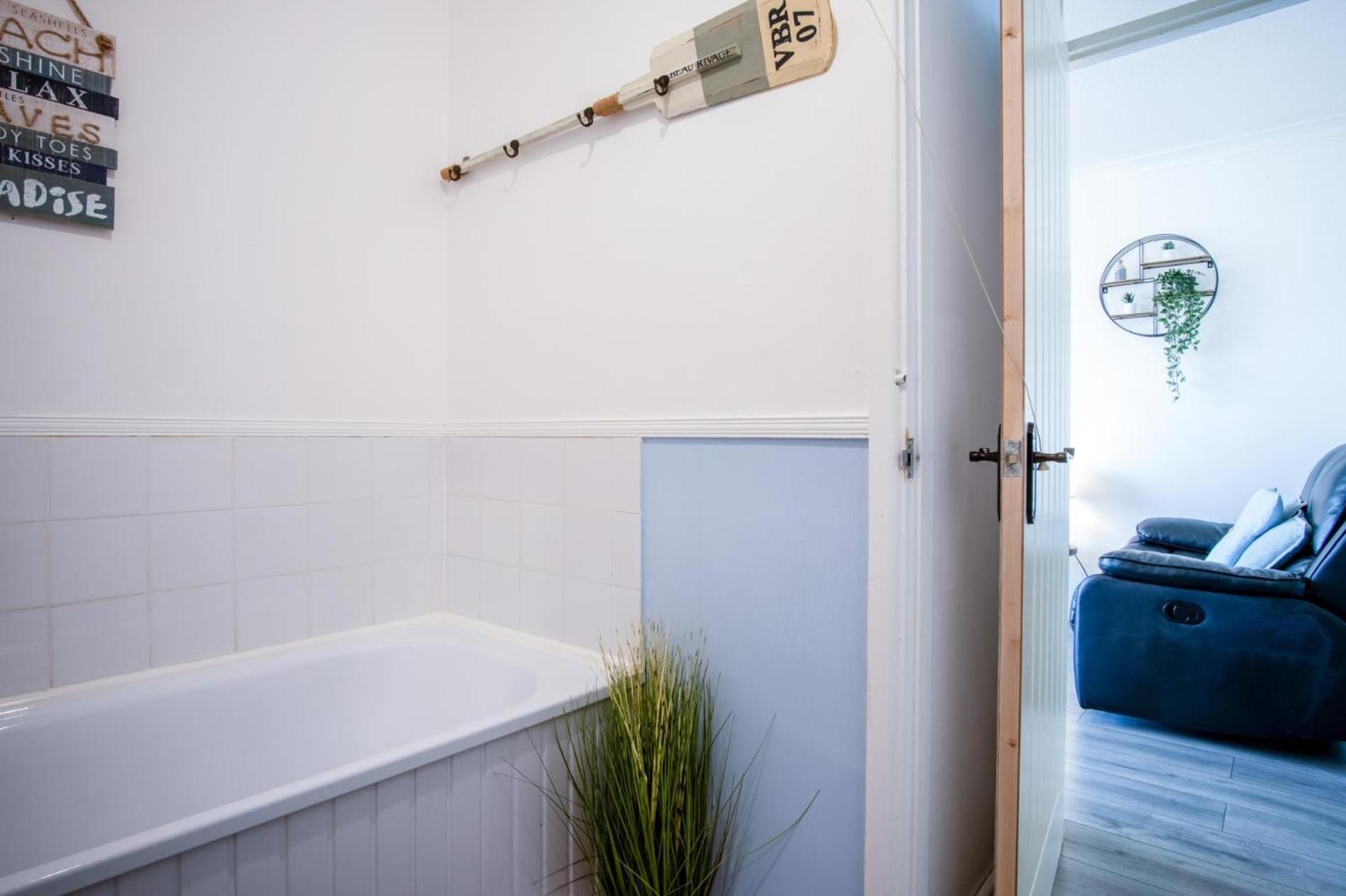 Bayview 32 - 2 Bedroom Chalet - Bayview Oxwich