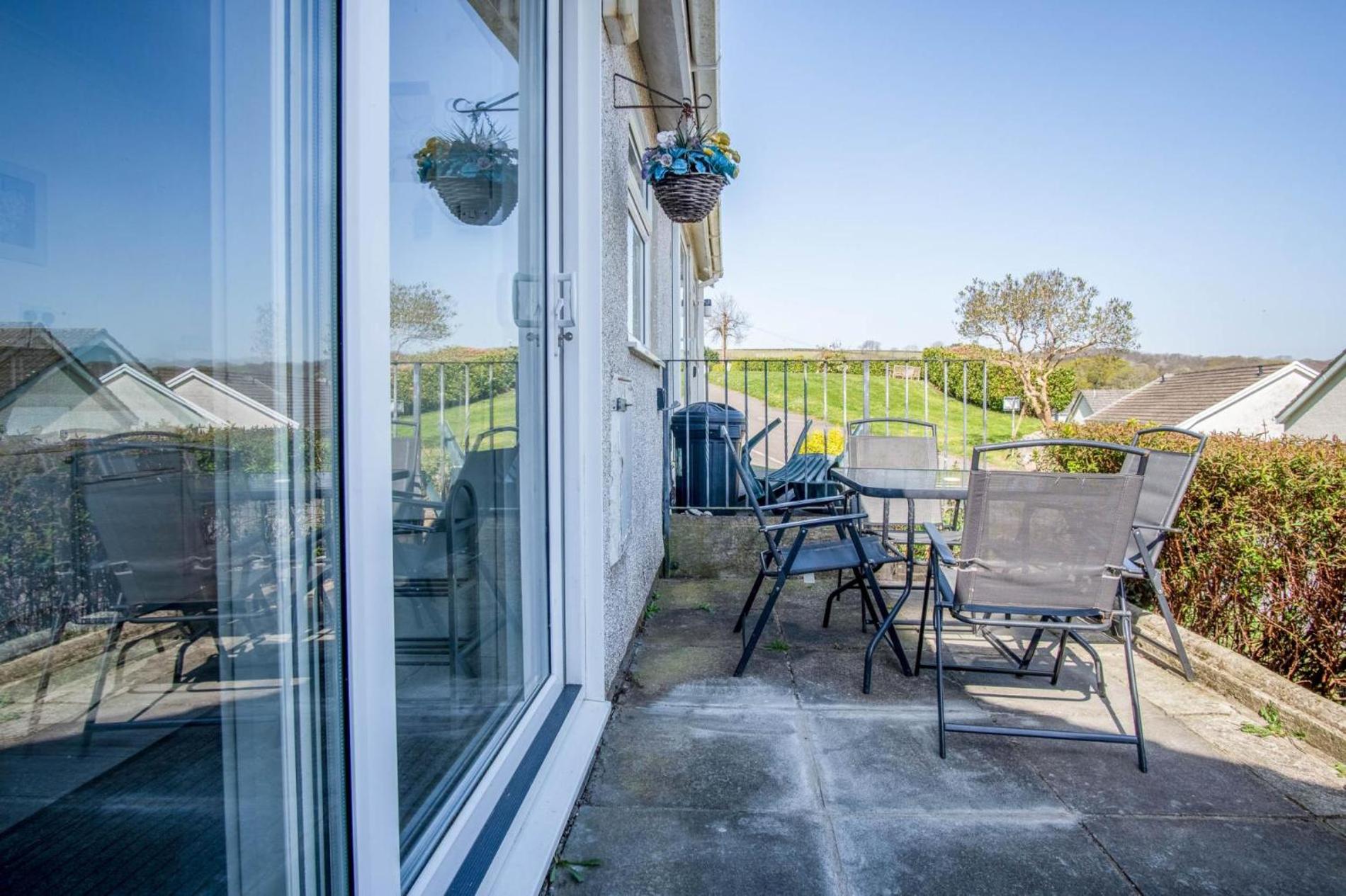 Bayview 32 - 2 Bedroom Chalet - Bayview Oxwich