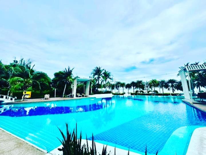 Premium seaview front beach 3bedroom 3bathroom pattaya floor15 jomtien