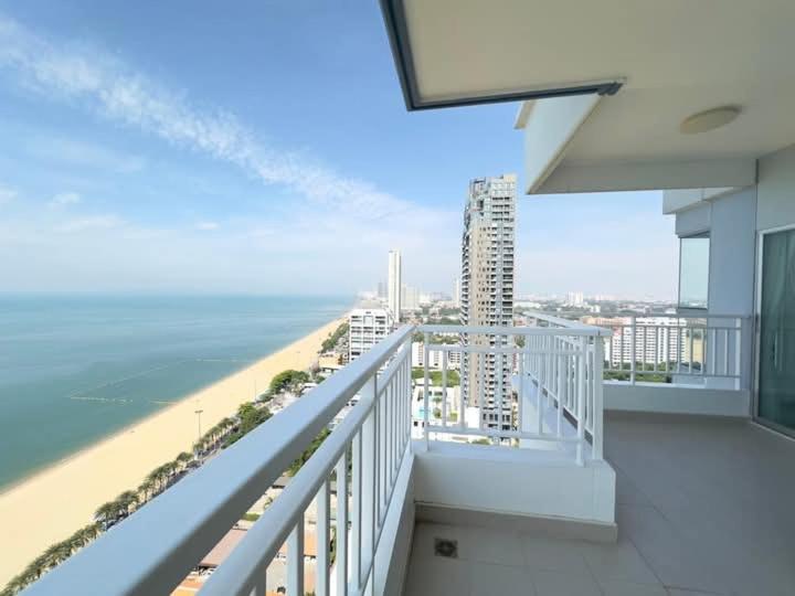 Premium seaview front beach 3bedroom 3bathroom pattaya floor15 jomtien