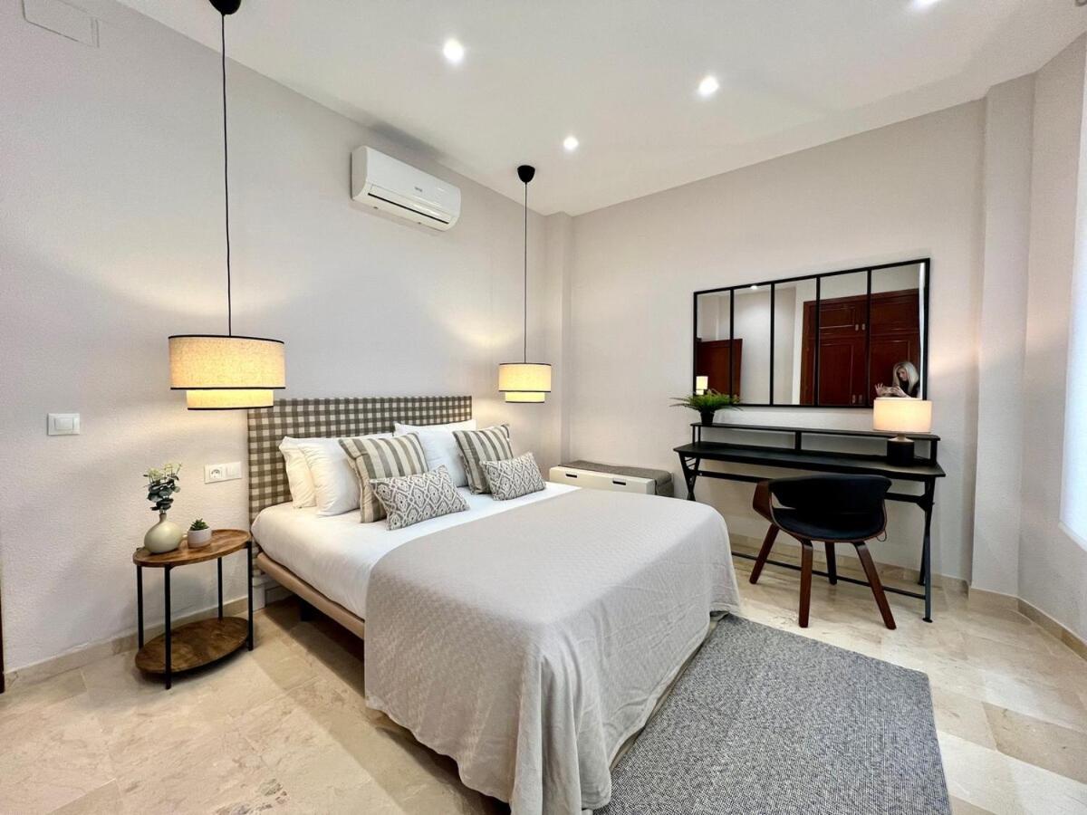 Granados II & old town by ELE Apartments