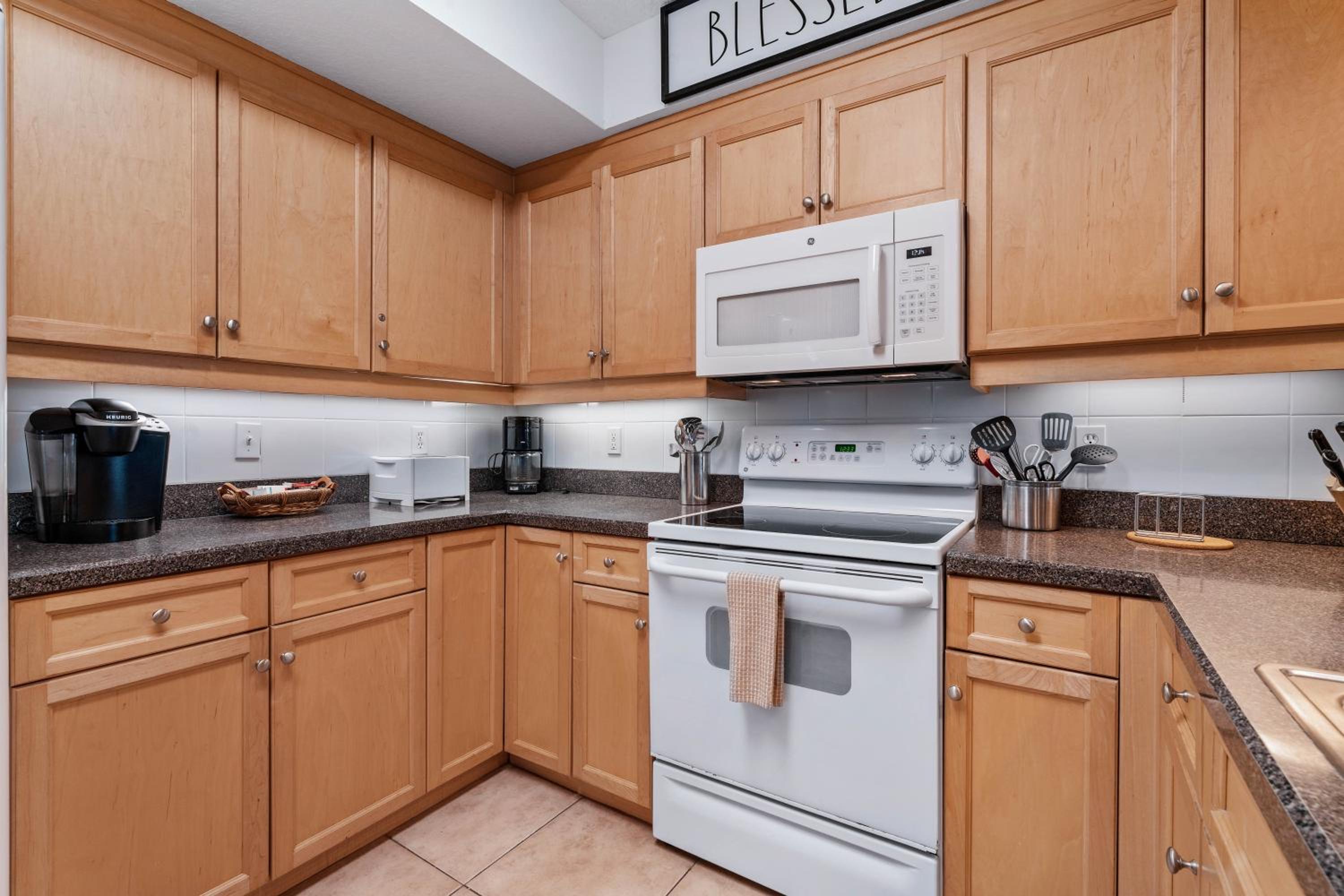 Coastal 3-bed 2-bath condo-New Smyrna Beach FL