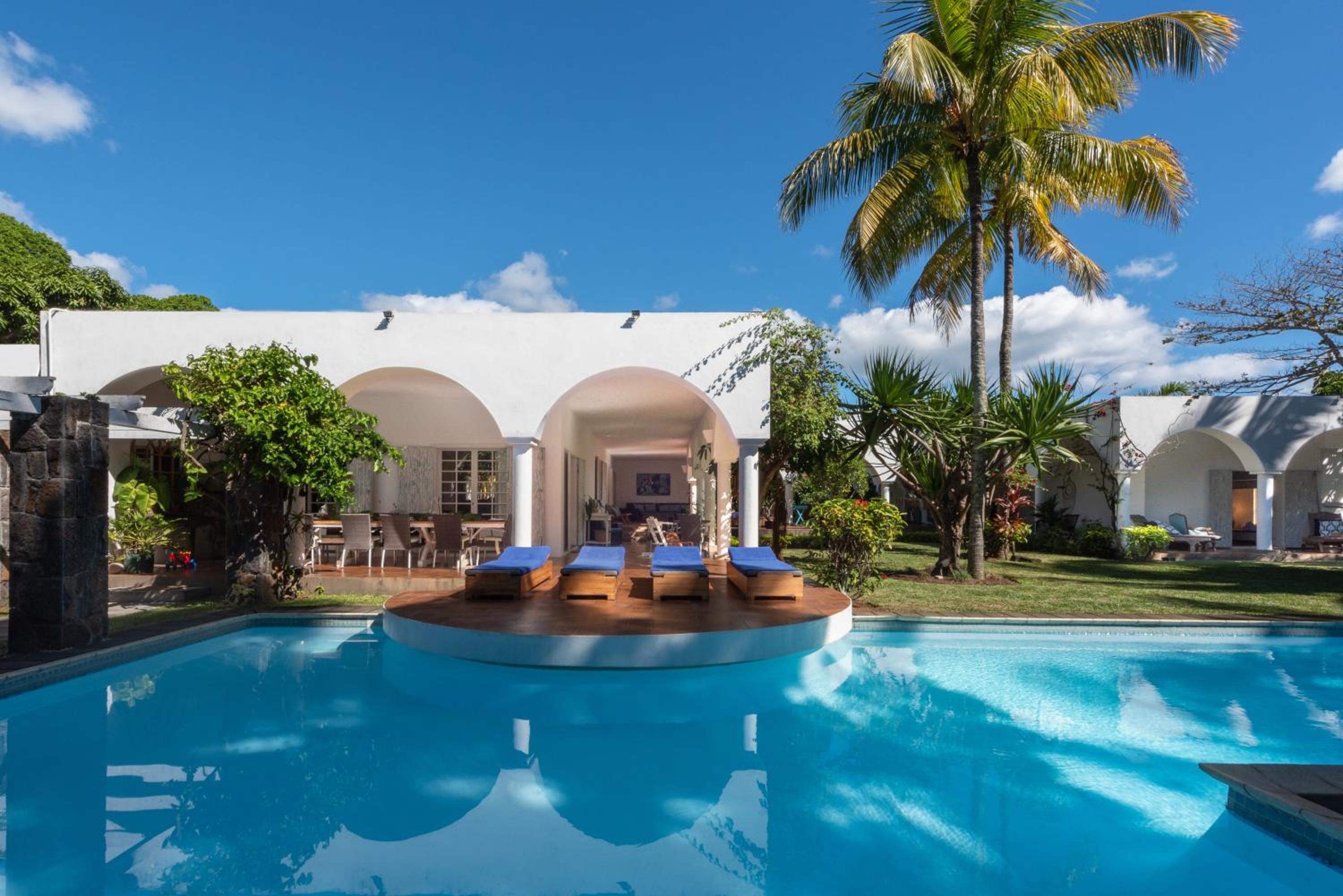 Coco Hacienda