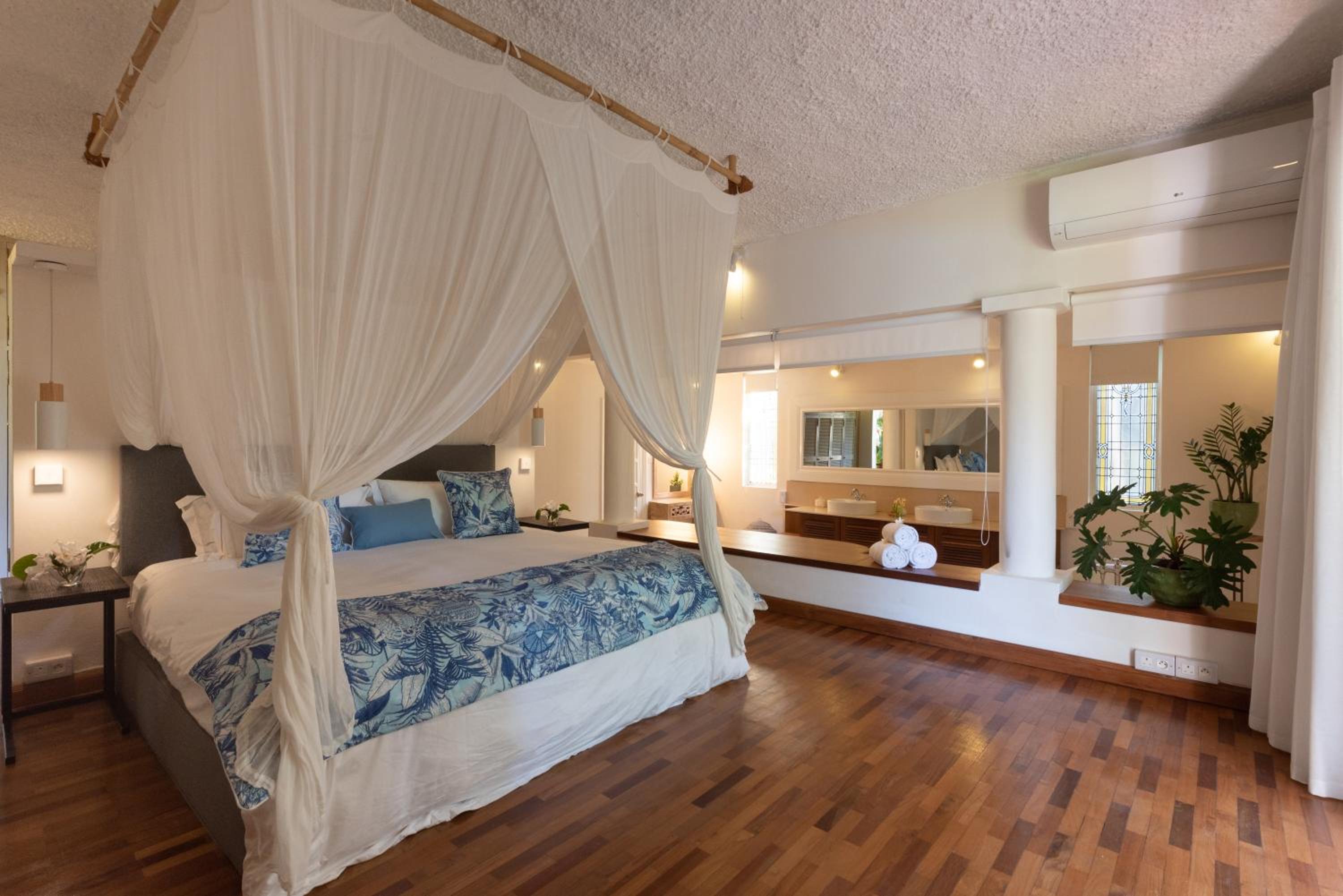 Coco Hacienda