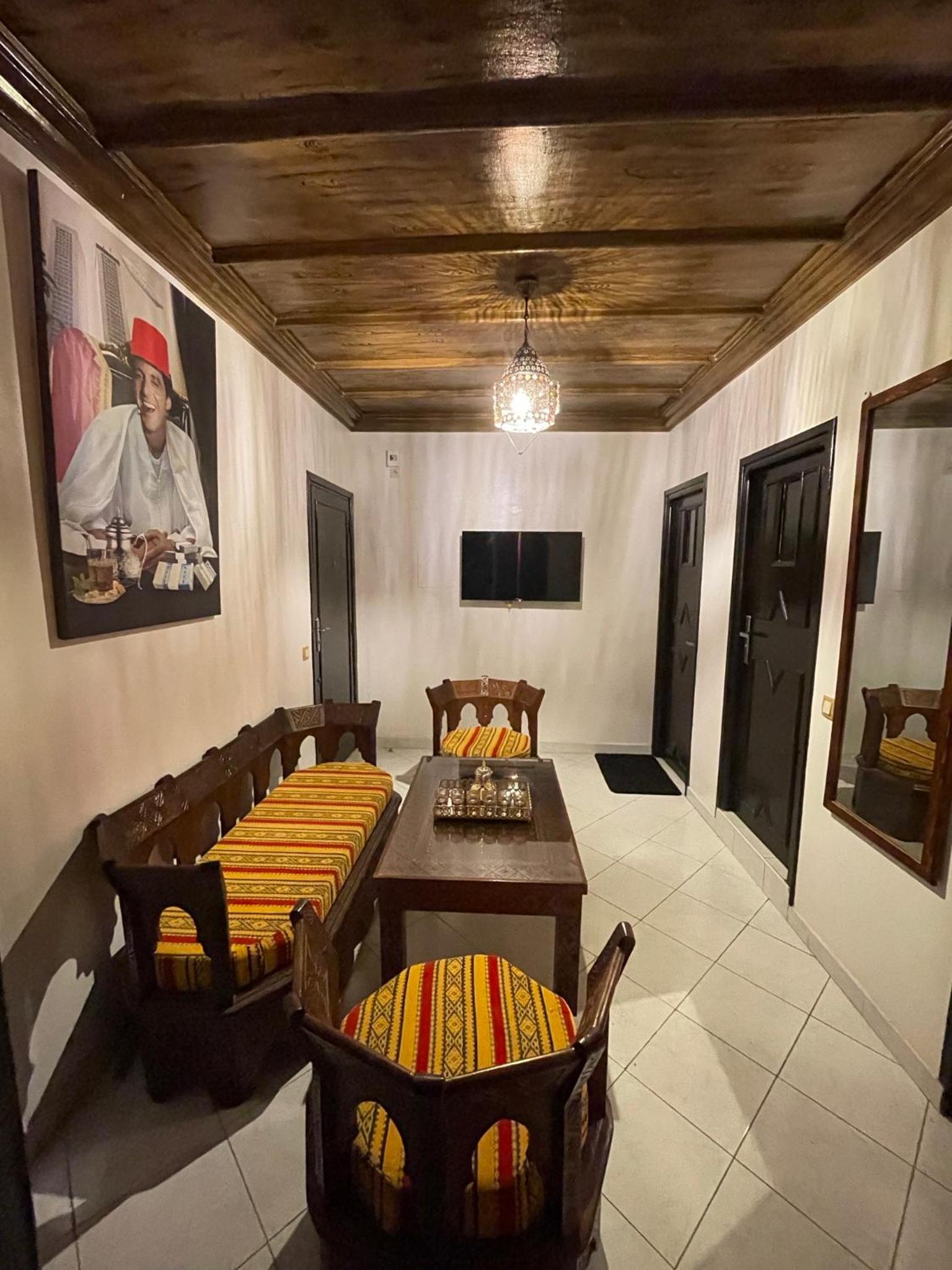 Suite des lumières Al Malaki Offre Spéciale front Mer, Zéro Surprise- l'Accueil Aéroport & Service Cuisine si besoin de Tranquillité Totale