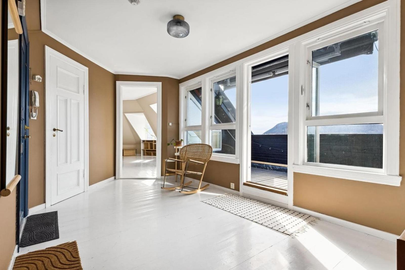 Rom i loftsleilighet med utsikt