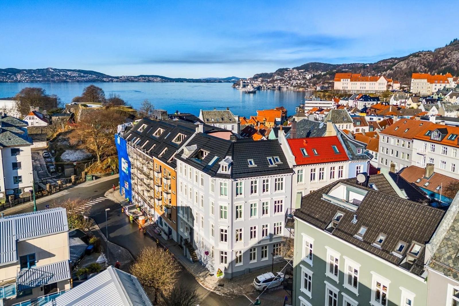 Rom i loftsleilighet med utsikt
