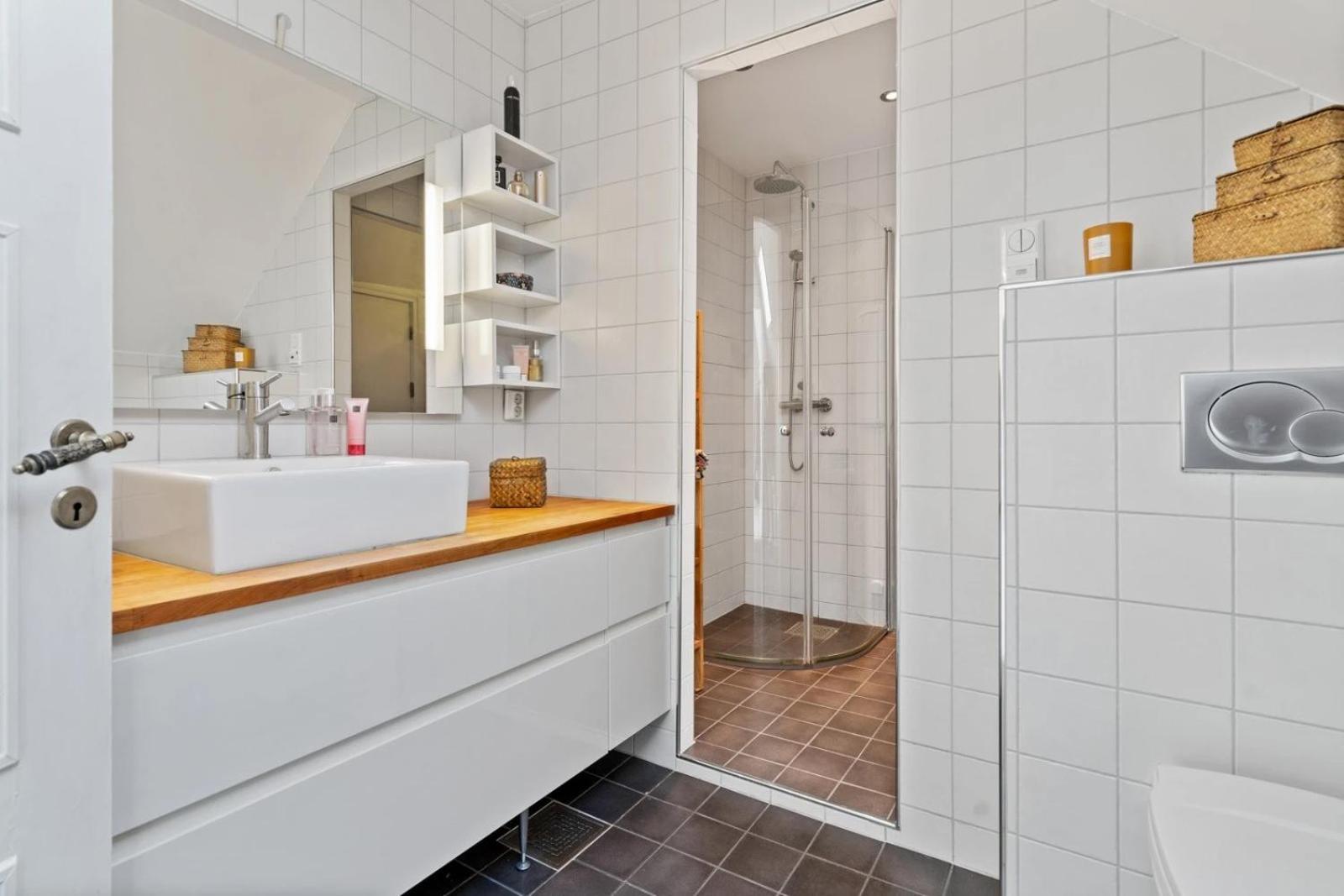 Rom i loftsleilighet med utsikt