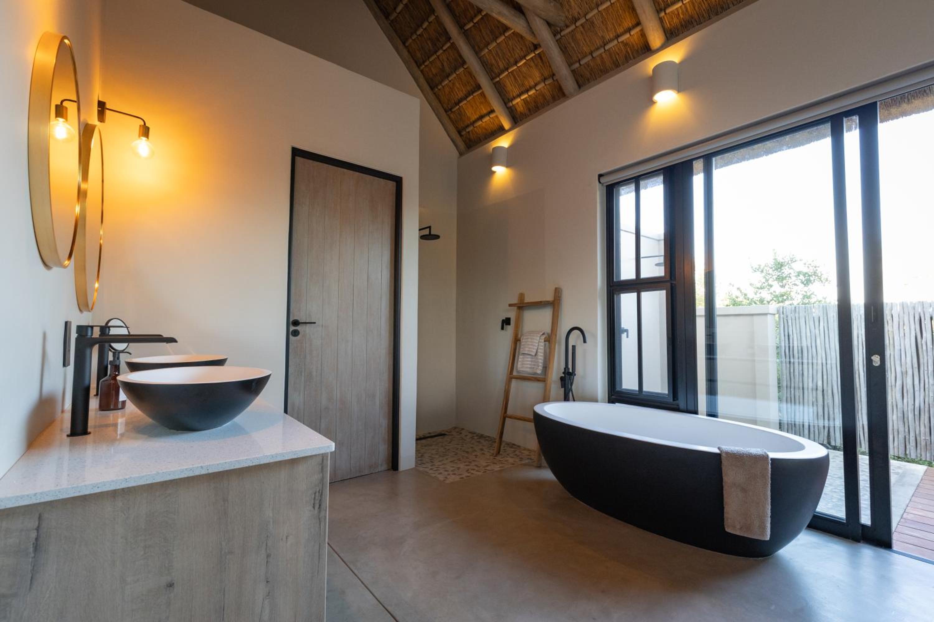 Villa White Lion - Luxurious Villa nearby Kruger