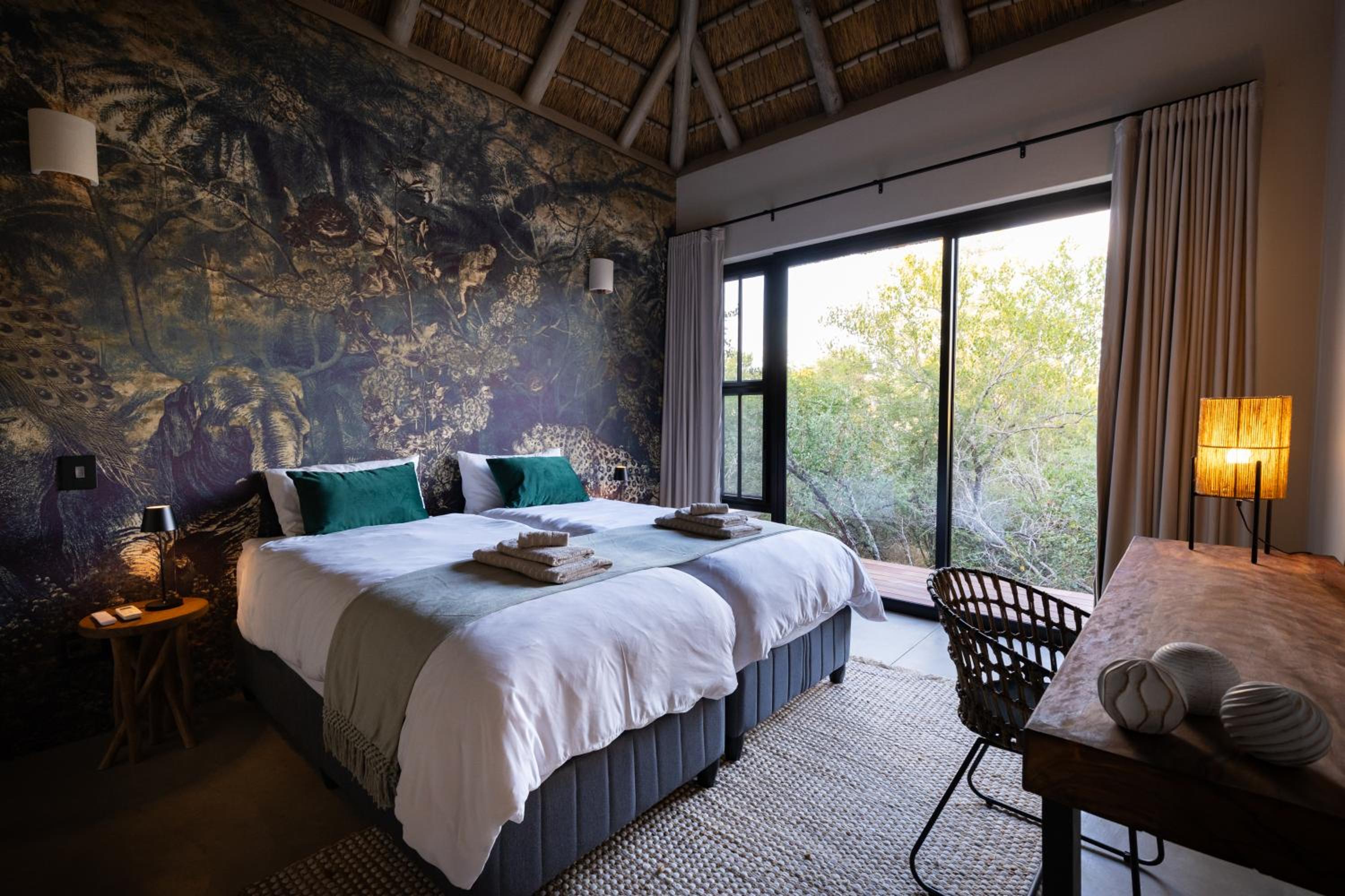 Villa White Lion - Luxurious Villa nearby Kruger
