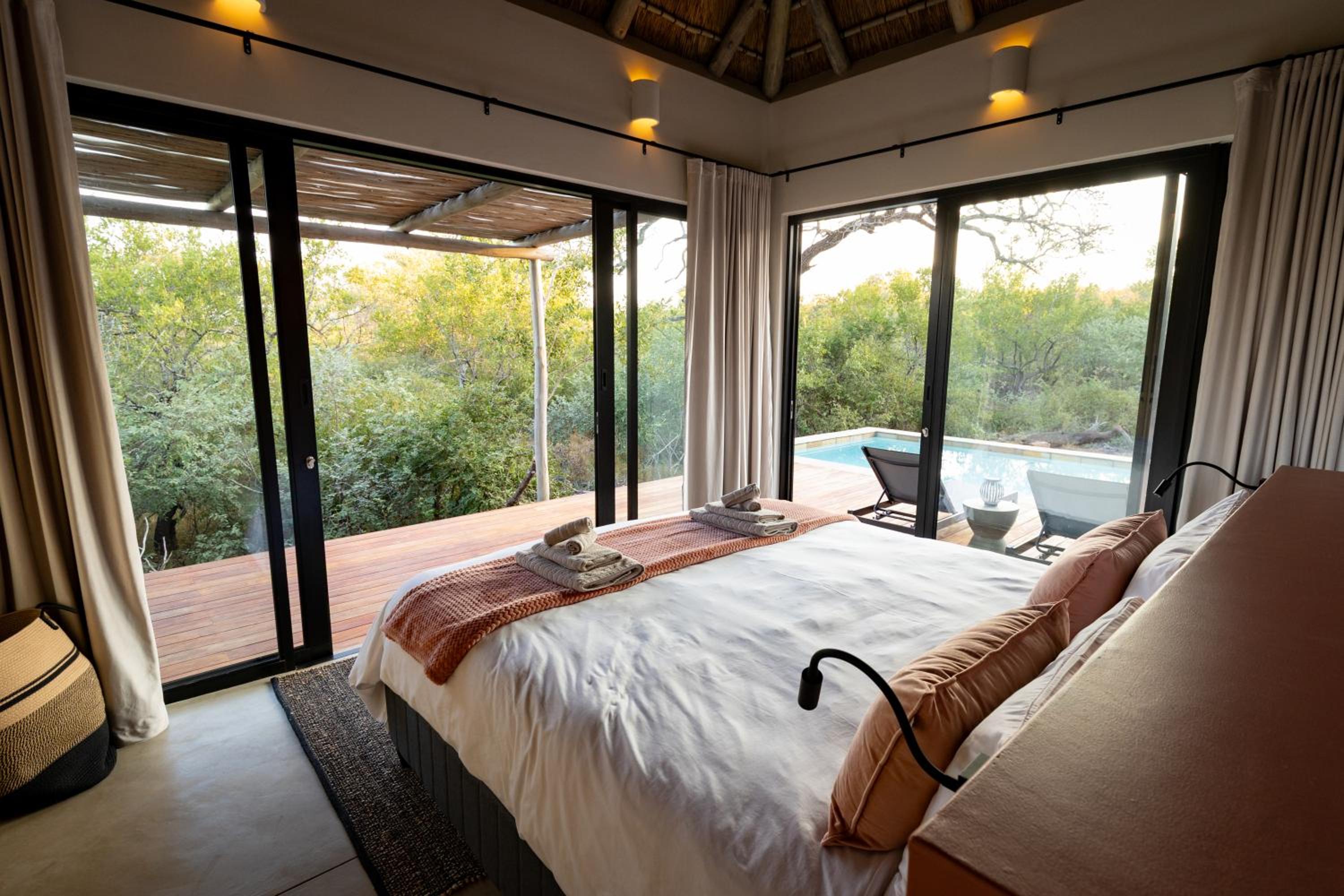 Villa White Lion - Luxurious Villa nearby Kruger