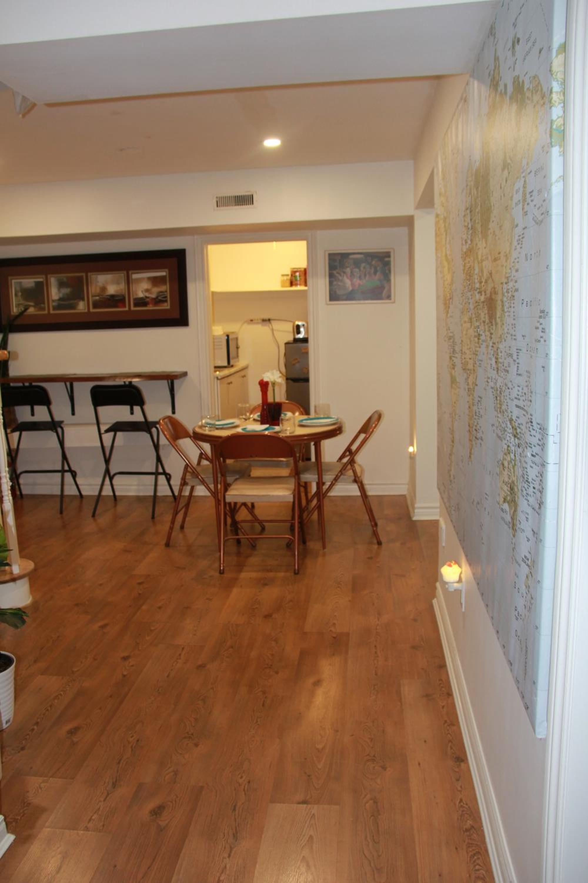 Serene Don River Nature gateway- 2BR suite, Private Patio, Free Parking