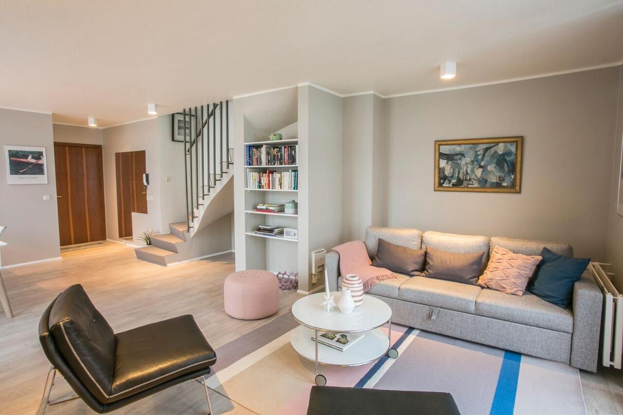 Penthouse Downtown with Free Parking view 3