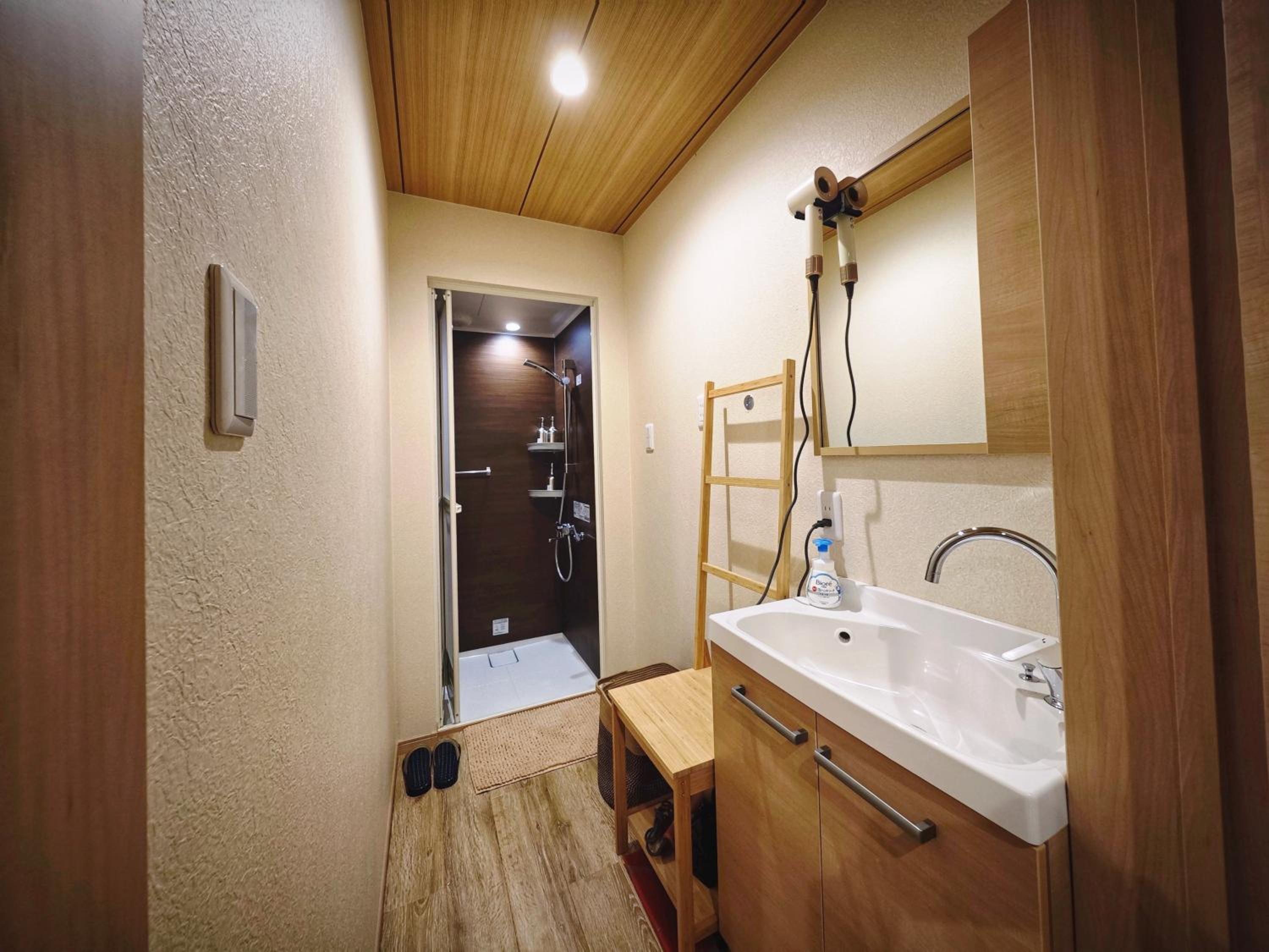 3BR Private House with Open-air Bath & garden, 5min to subway! 柚苑YUEN